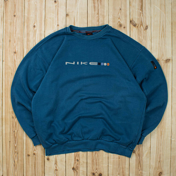 (M) Vintage Nike Spell Out Embroidered Sweatshirt