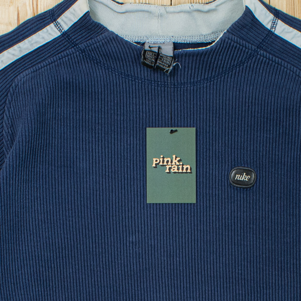 (M) Vintage Nike Essential Embroidered Sweatshirt
