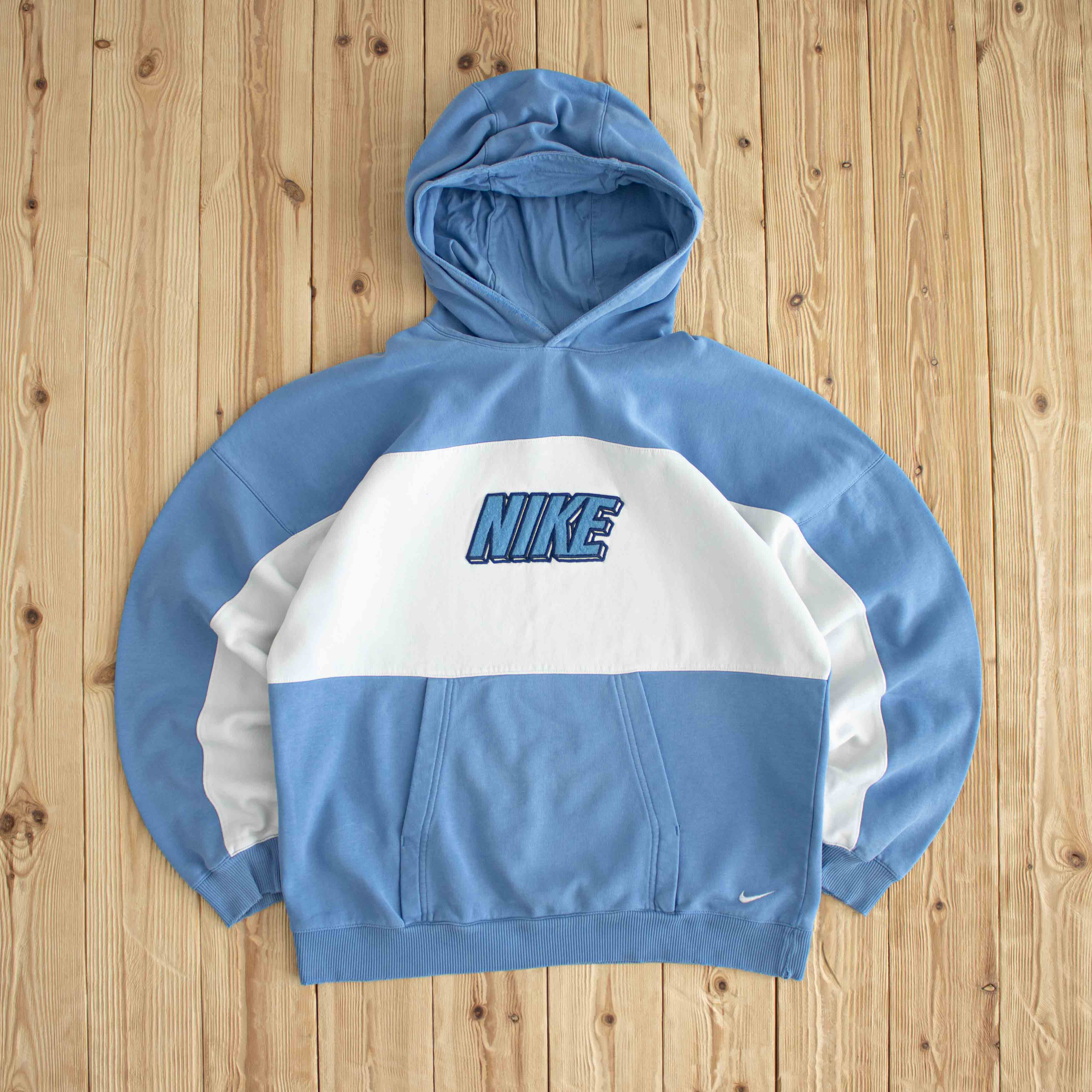 (M) Nike Spell Out Fluffy Vintage Embroidered Hoodie Blue