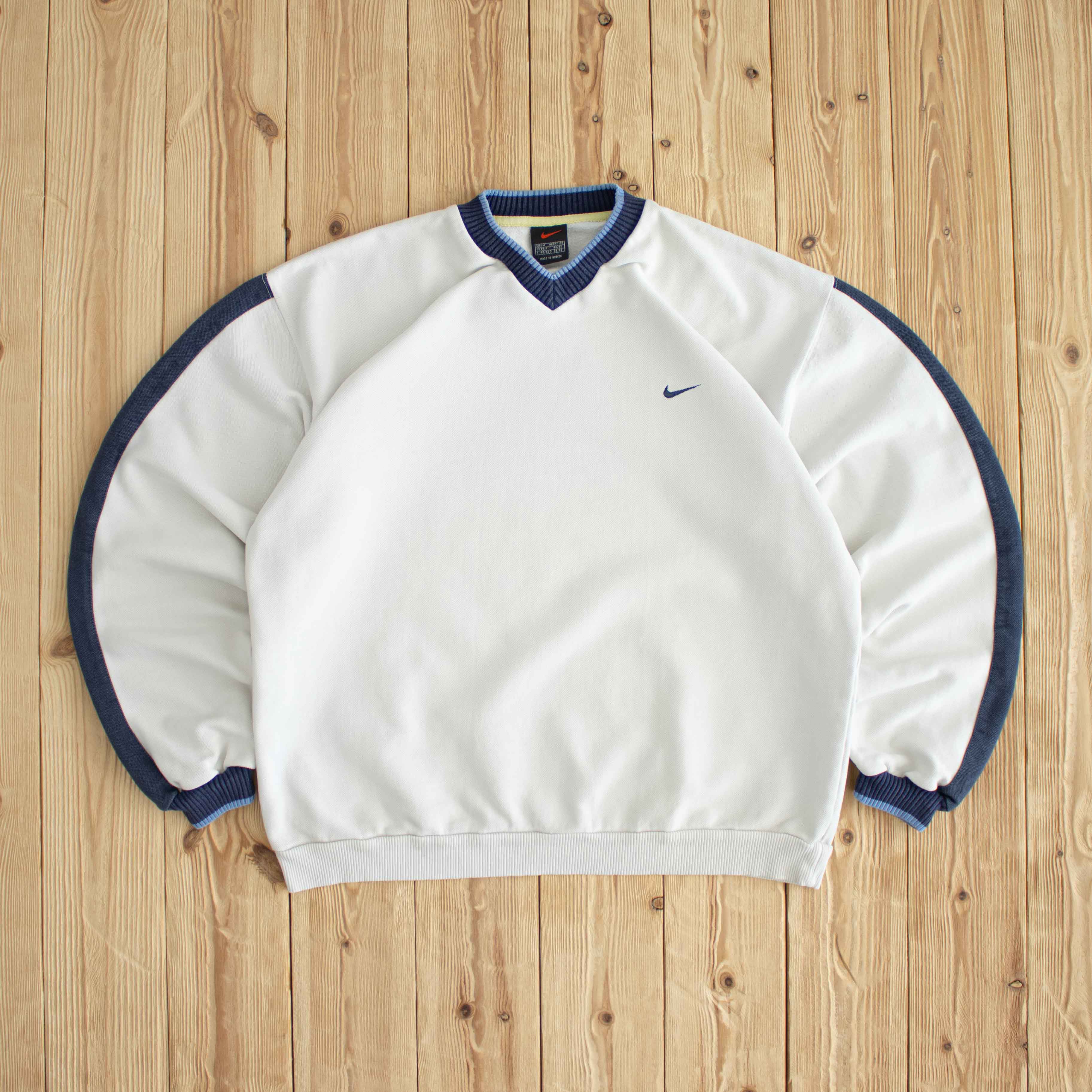 (M) Nike Vintage Essential Embroidered Sweatshirt White
