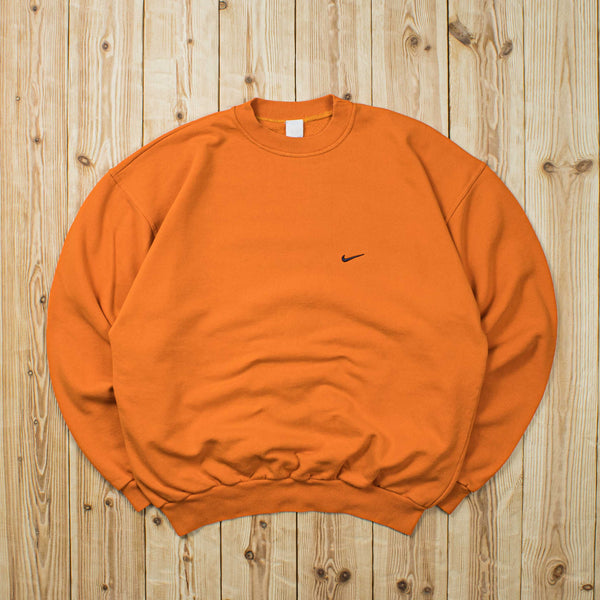 (M) Vintage Nike Essential Embroidered Sweatshirt