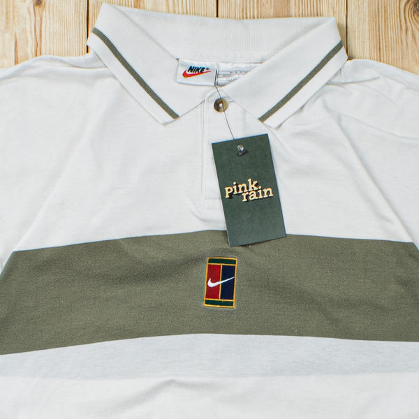 (M) Vintage Nike Essential Embroidered T-Shirt