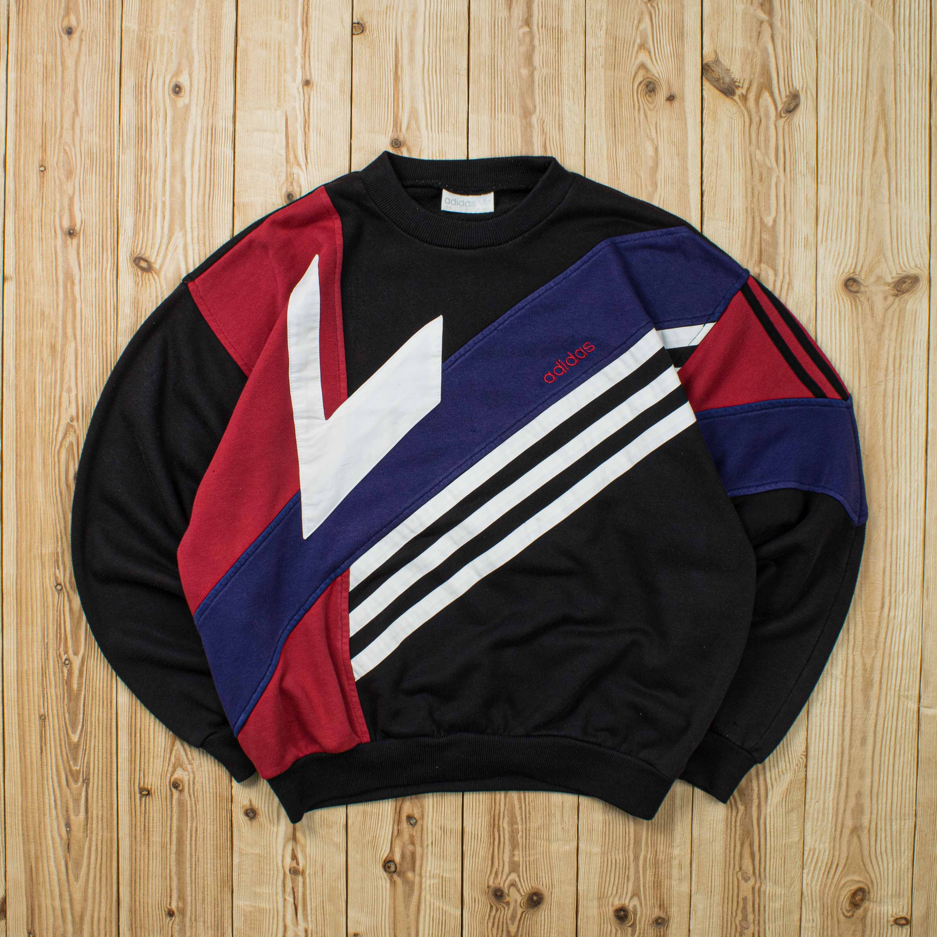 (M) Vintage Adidas Embroidered Sweatshirt