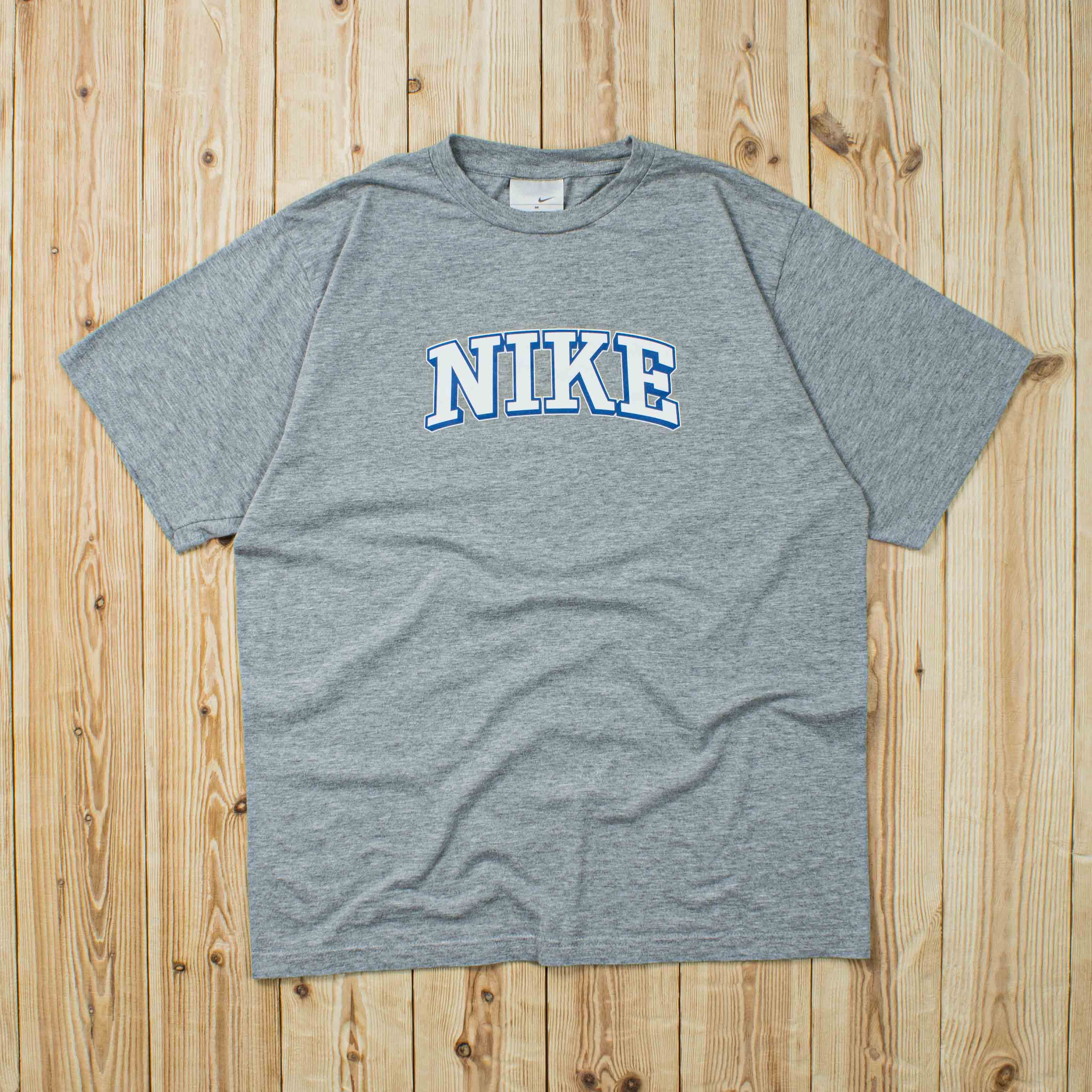 (M) Vintage Nike T-Shirt