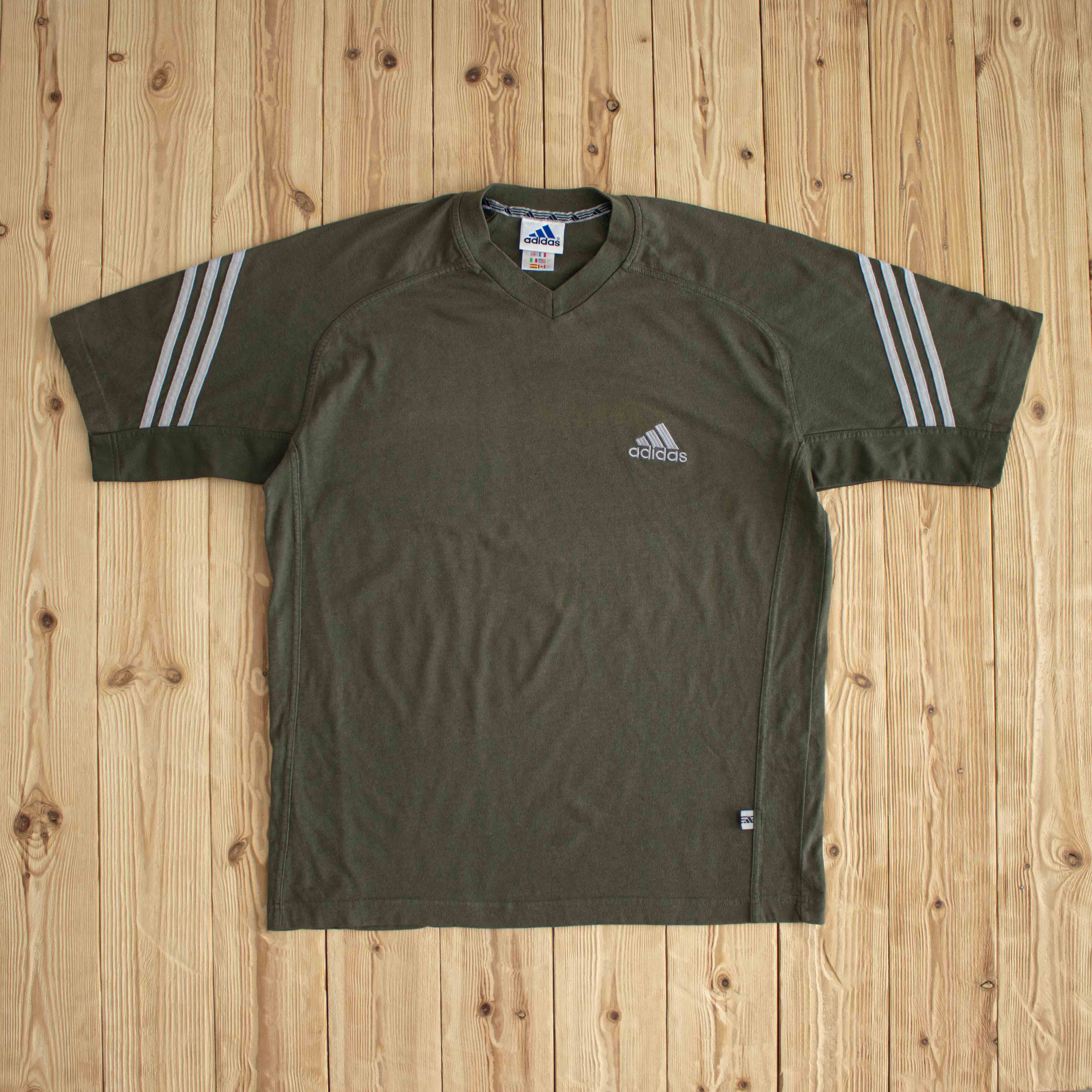 (M/L) Adidas Vintage Embroidered T-Shirt Khaki Green