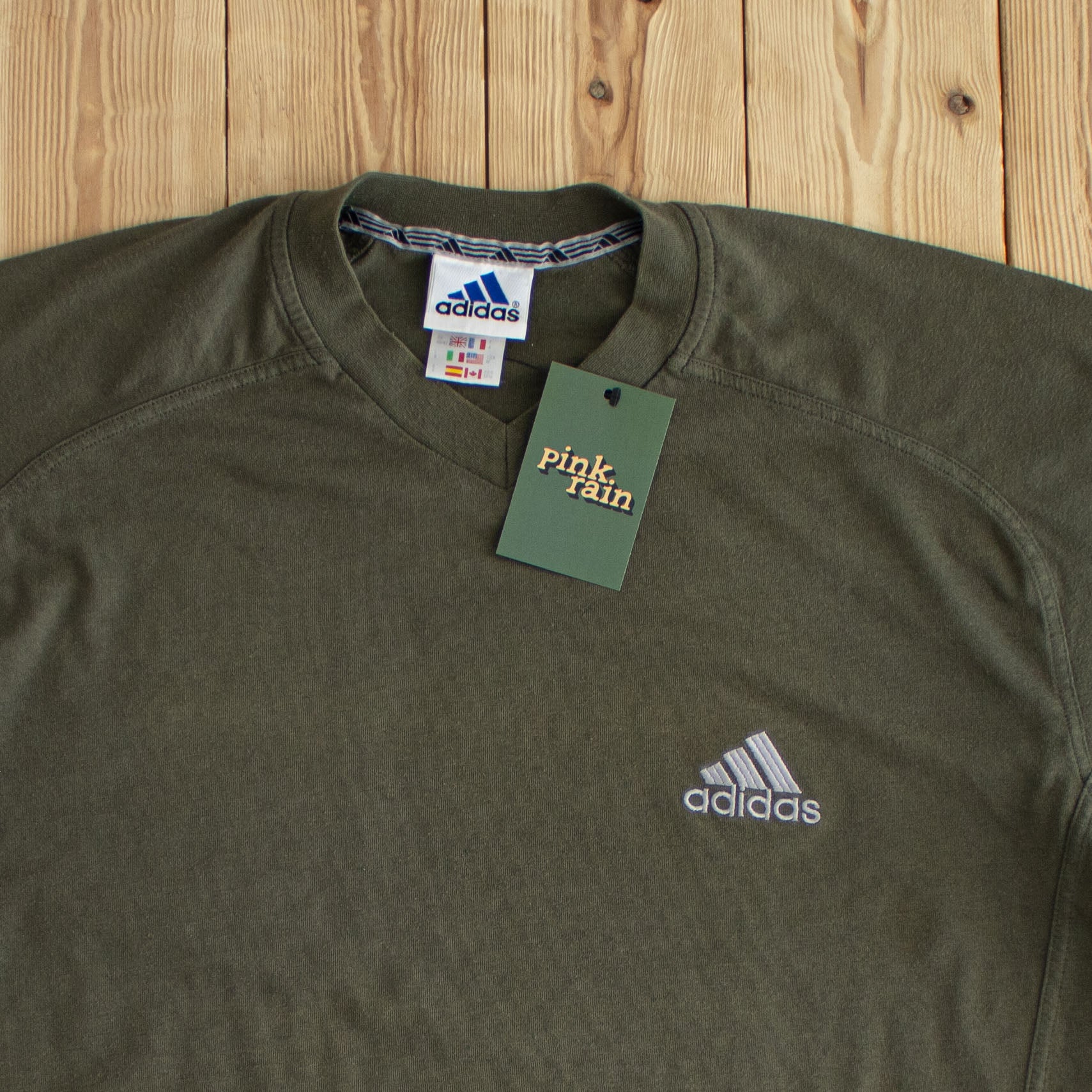 (M/L) Adidas Vintage Embroidered T-Shirt Khaki Green
