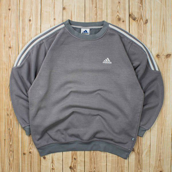 (L) Vintage Adidas Essential Embroidered Sweatshirt