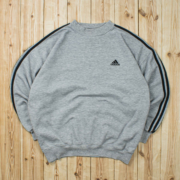 (M) Vintage Adidas Essential Embroidered Sweatshirt