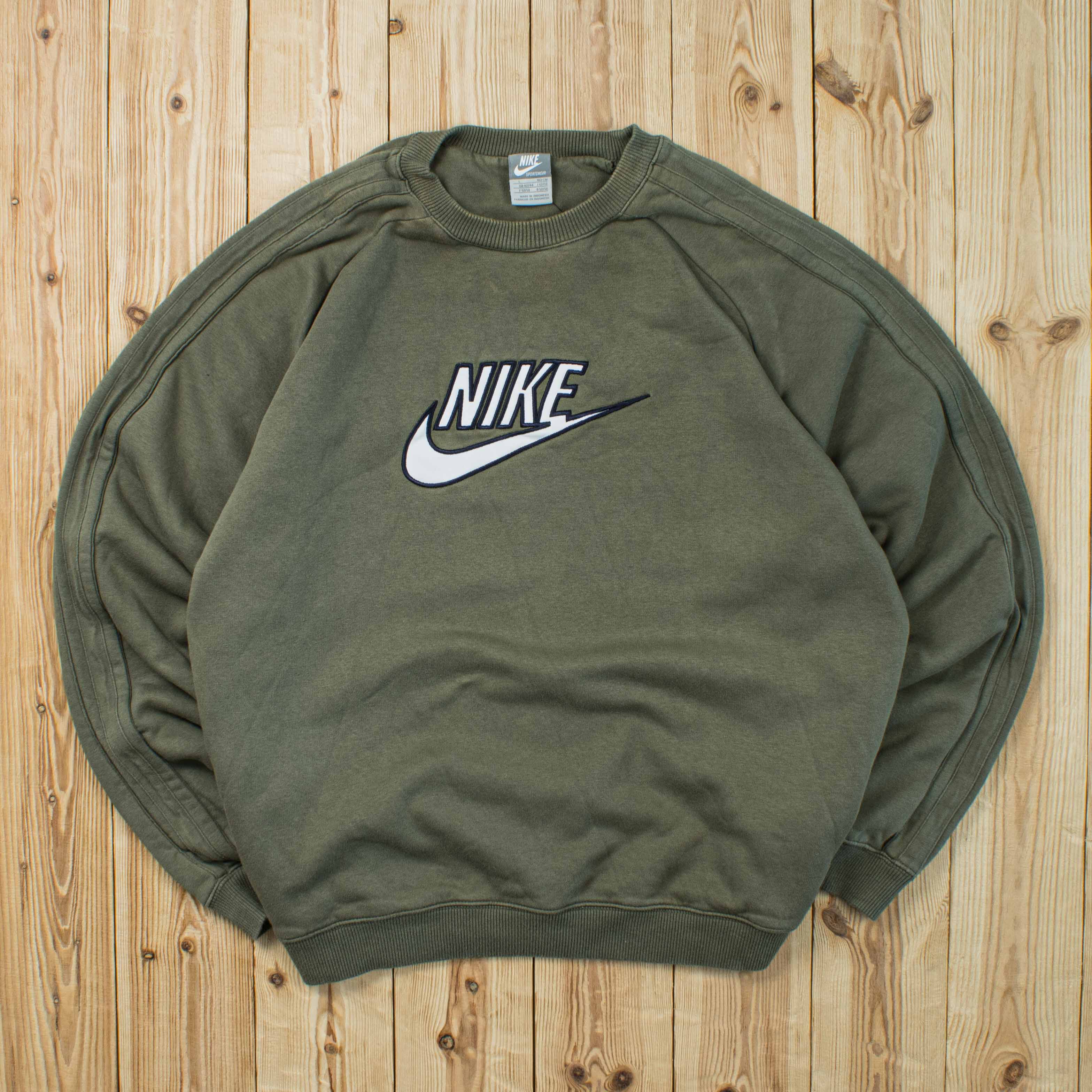 (L) Vintage Nike Spell Out Embroidered Sweatshirt