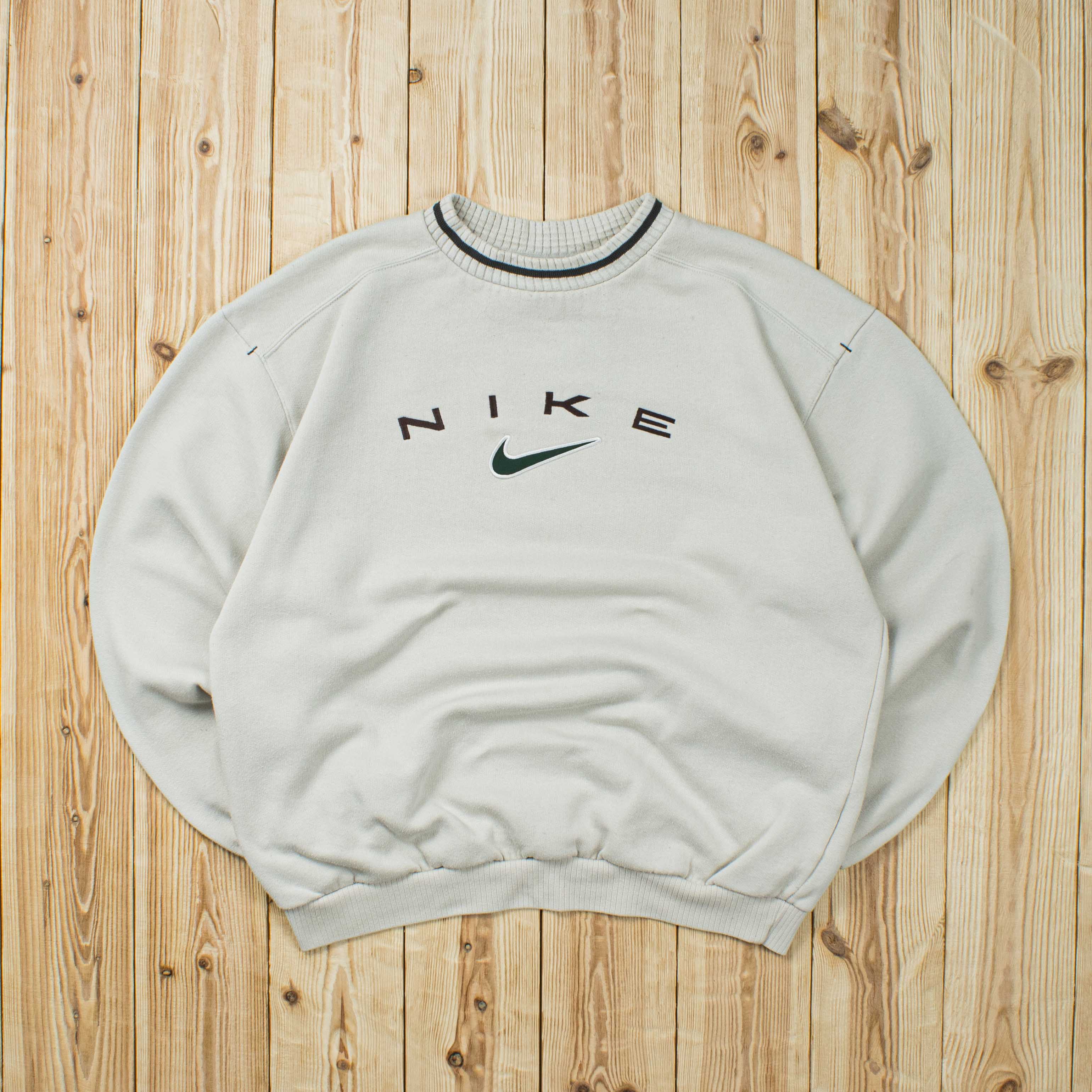 (S) Vintage Nike Swoosh Embroidered Sweatshirt