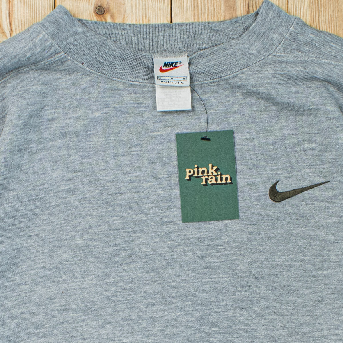 (M) Vintage Nike Essential Embroidered Sweatshirt
