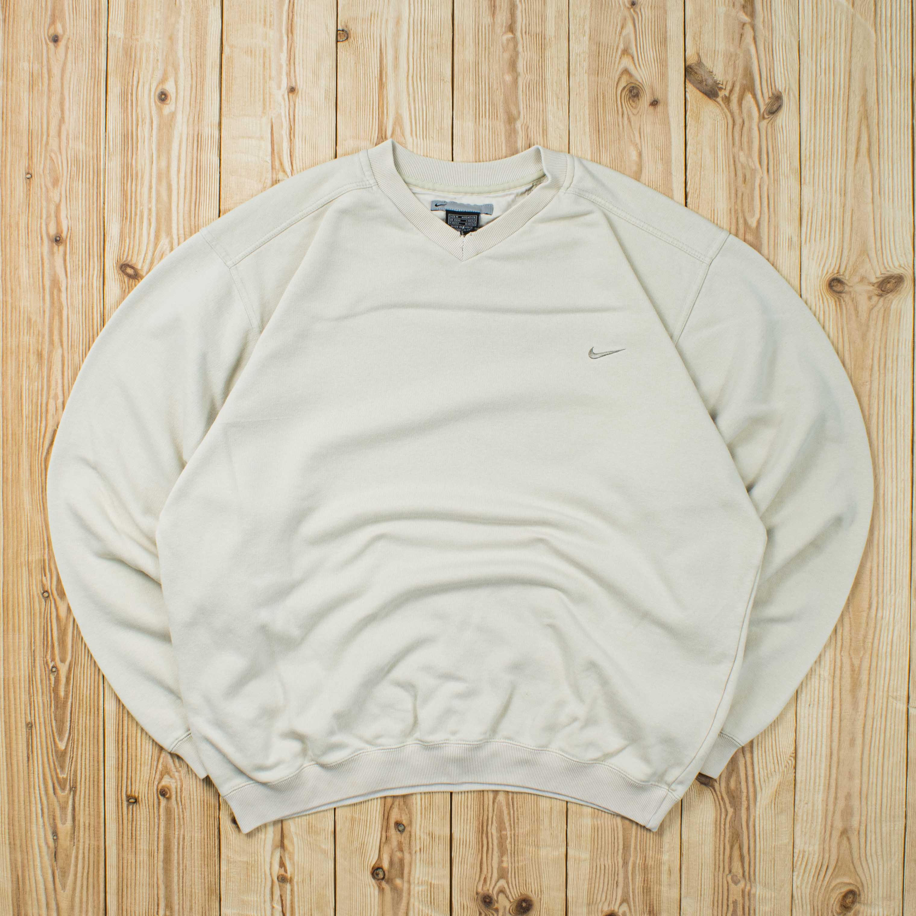 (M) Vintage Nike Essential Embroidered Sweatshirt