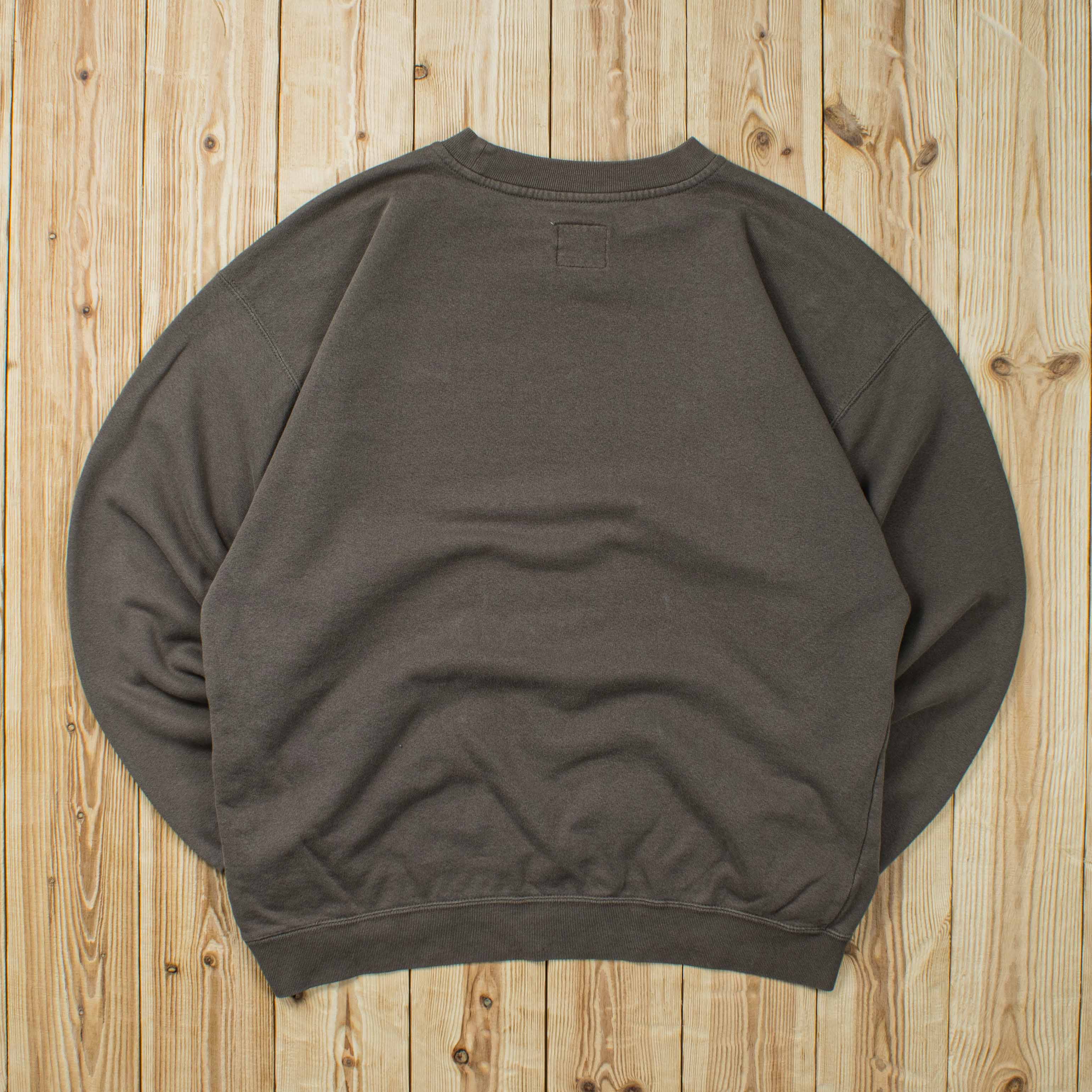 (L) Vintage Nike Essential Embroidered Sweatshirt