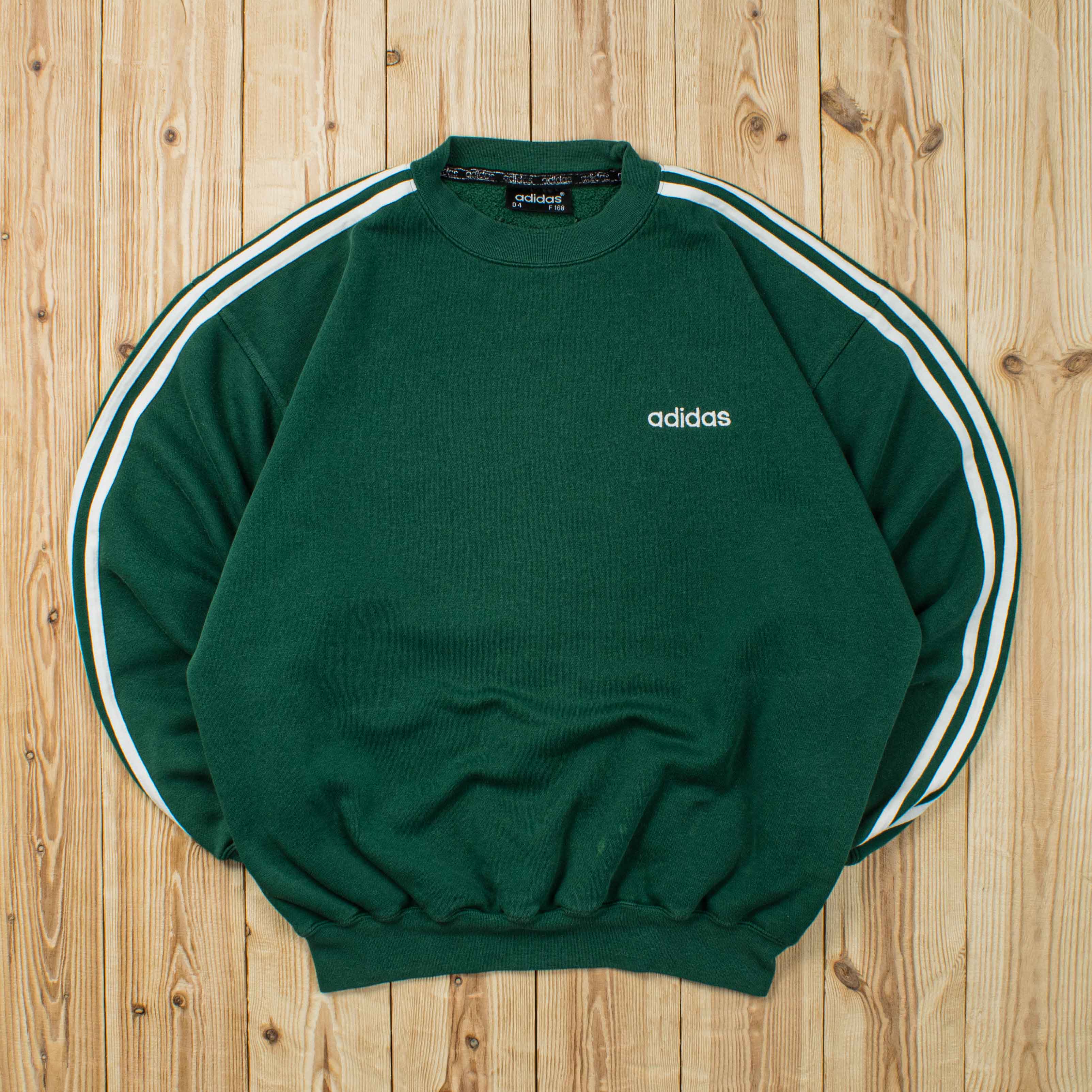 (M) Vintage Adidas Essential Embroidered Sweatshirt