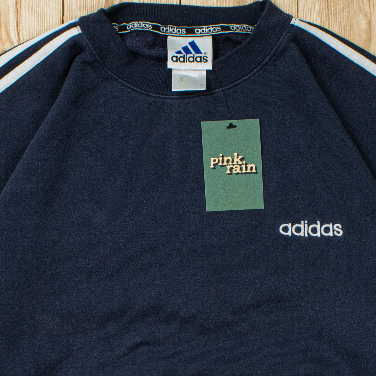 (L) Vintage Adidas Essential Embroidered Sweatshirt