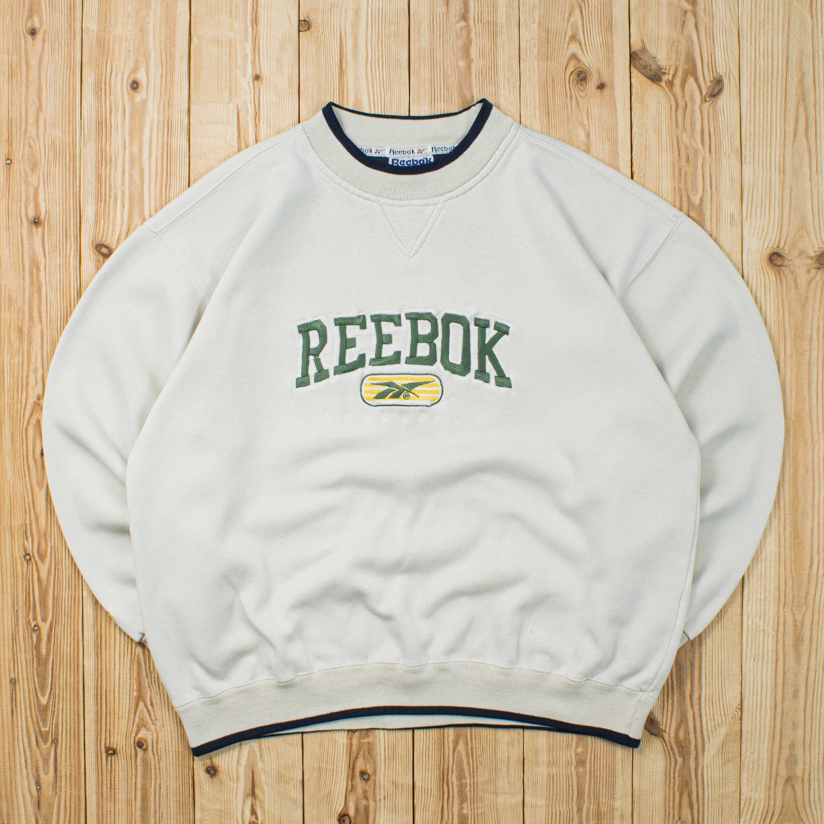 (M) Vintage Reebok Freestyle Embroidered Sweatshirt