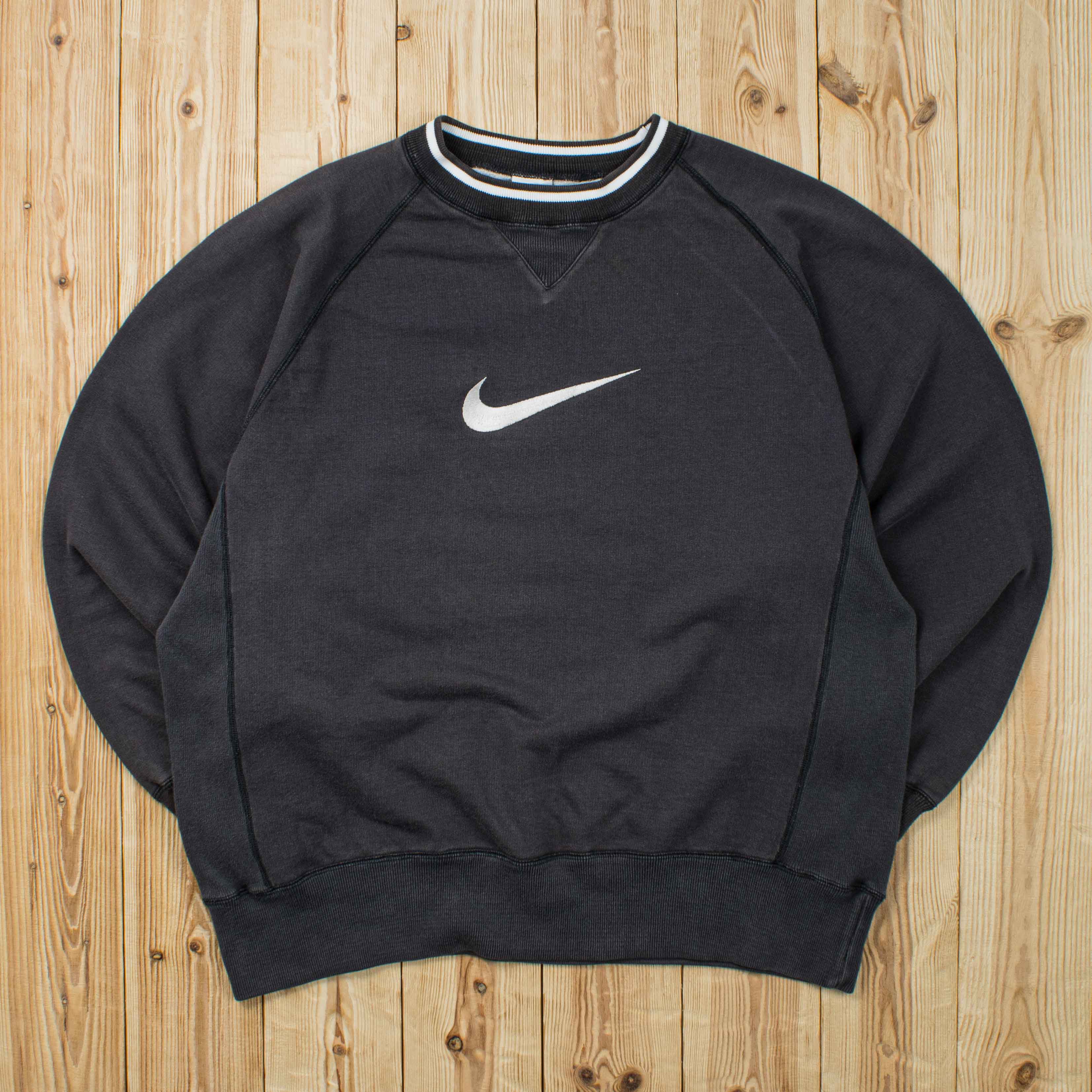 (M) Vintage Nike Swoosh Embroidered Sweatshirt