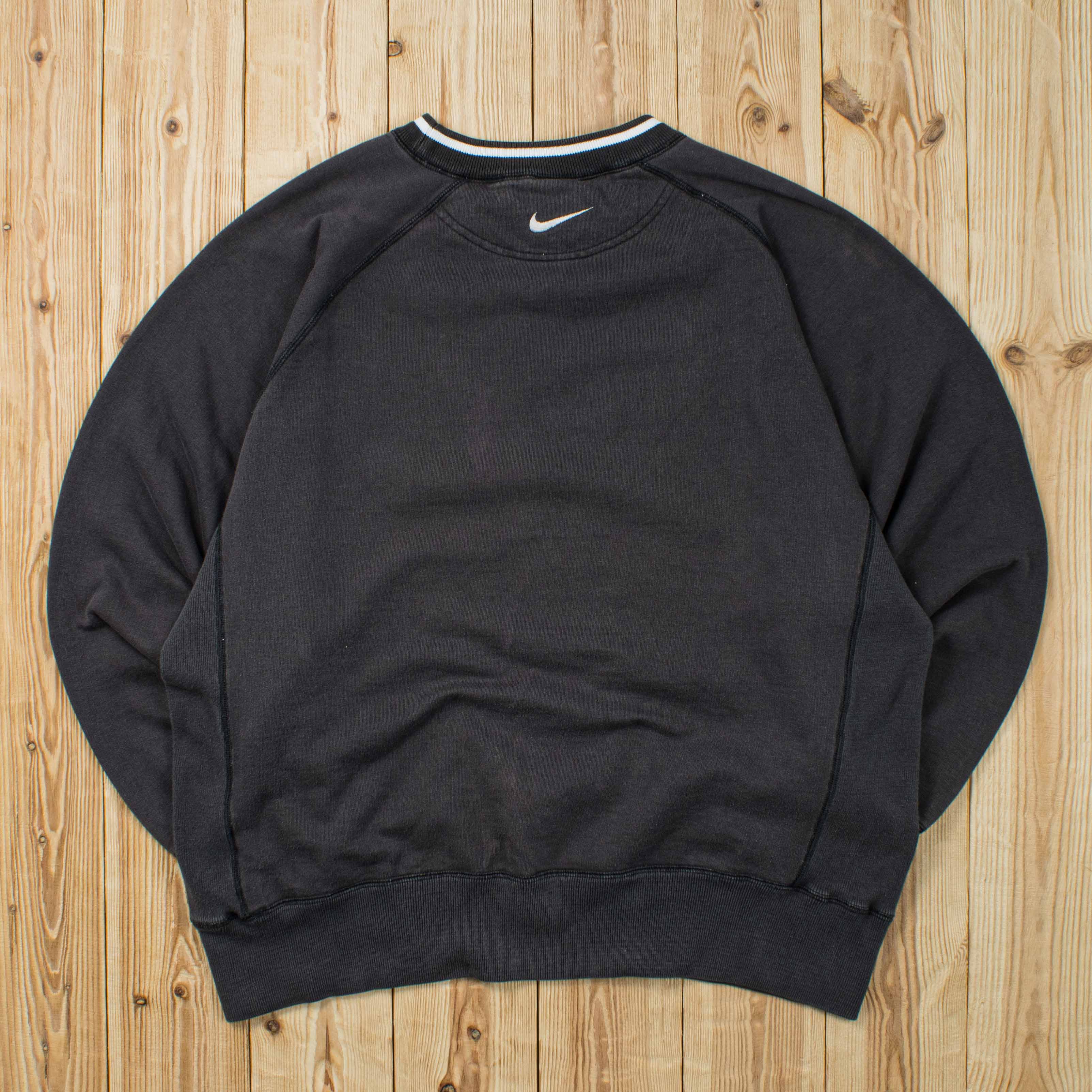 (M) Vintage Nike Swoosh Embroidered Sweatshirt