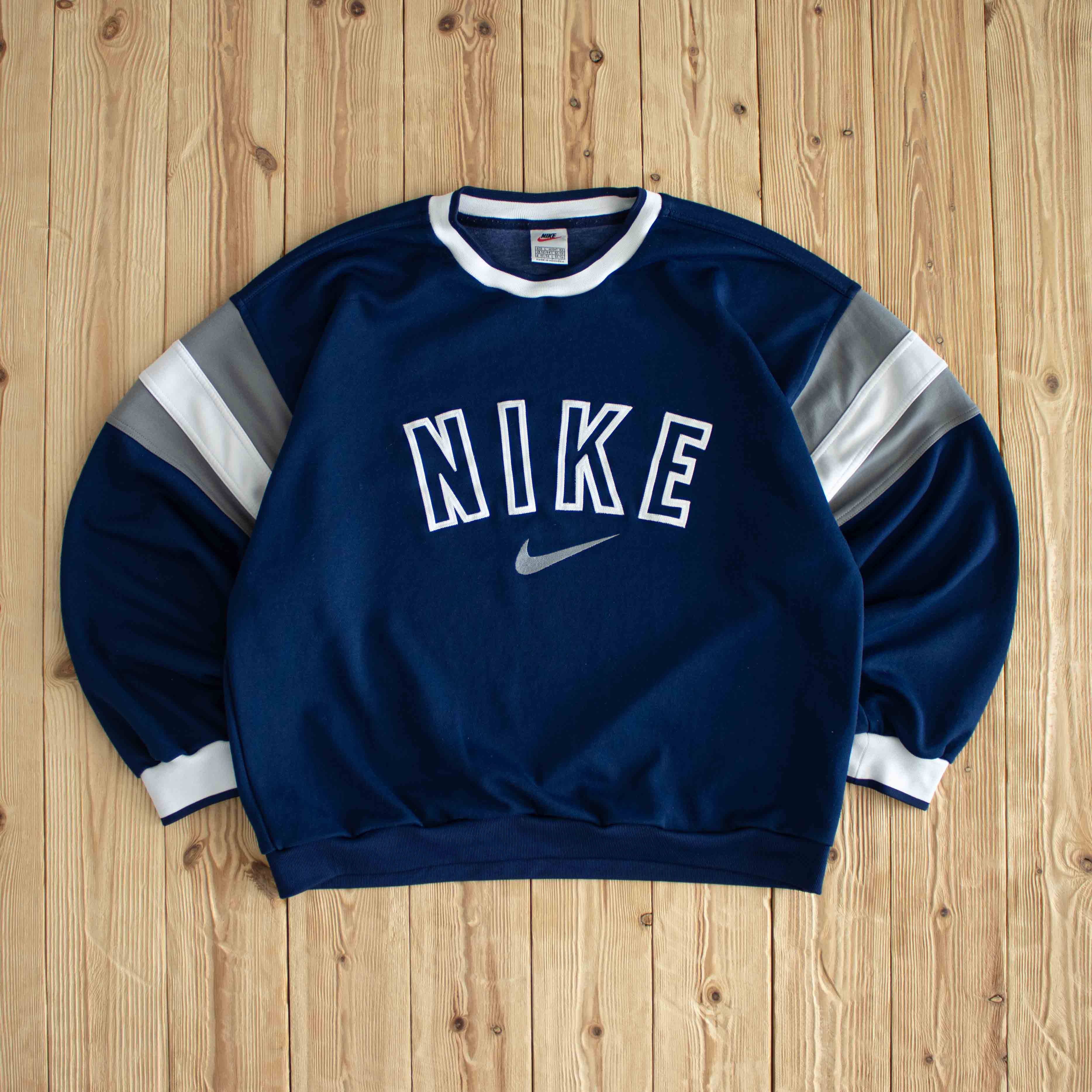 (M/L) Nike Spell Out Vintage Embroidered Sweatshirt Blue