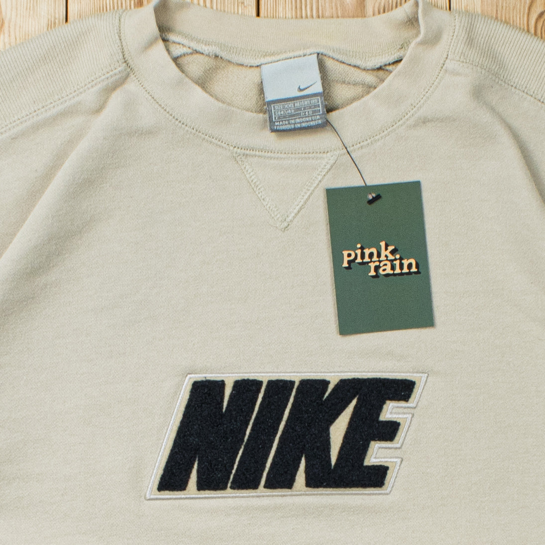 (XL) Vintage Nike Spell Out Embroidered Sweatshirt