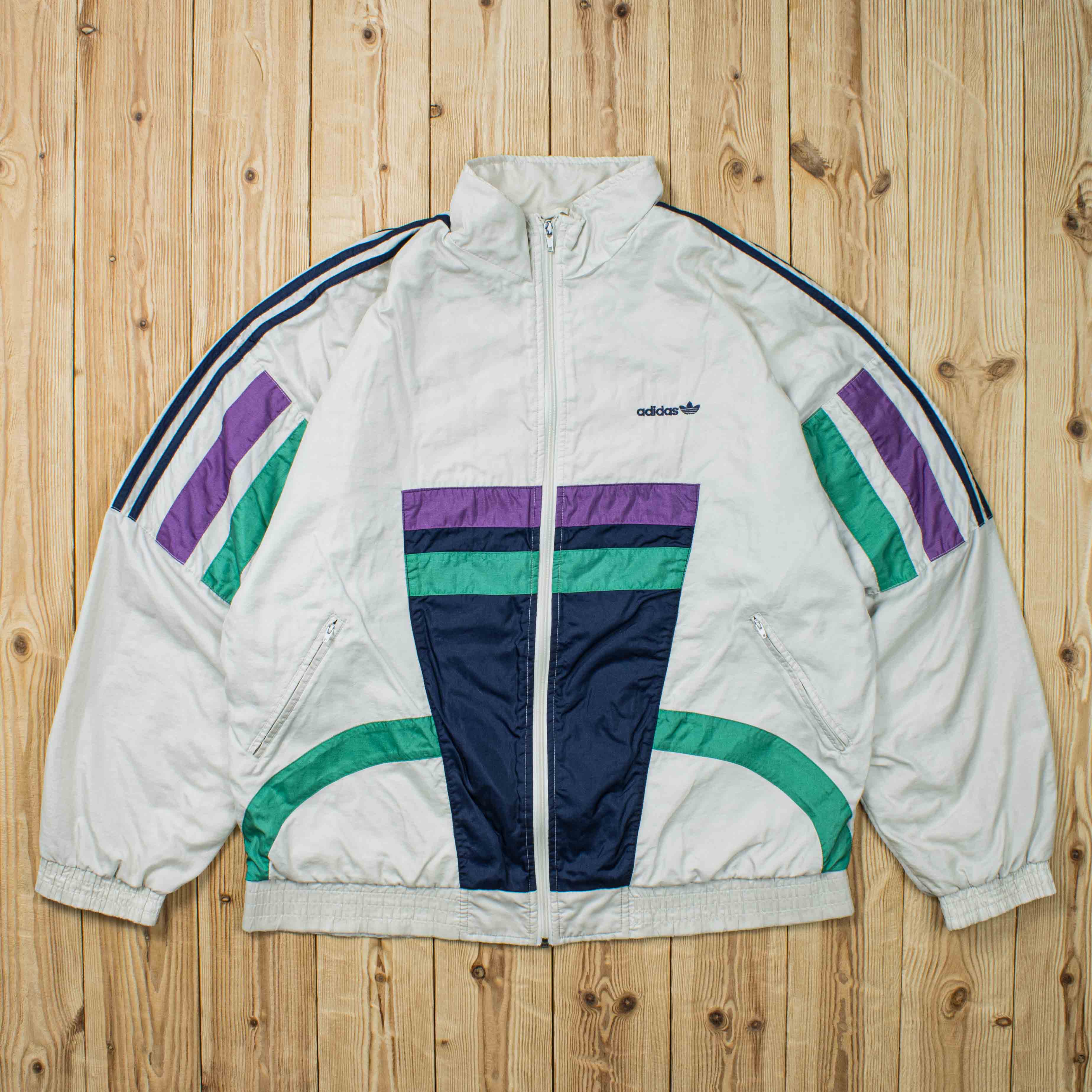 (L) Vintage Adidas Essential Embroidered Jacket