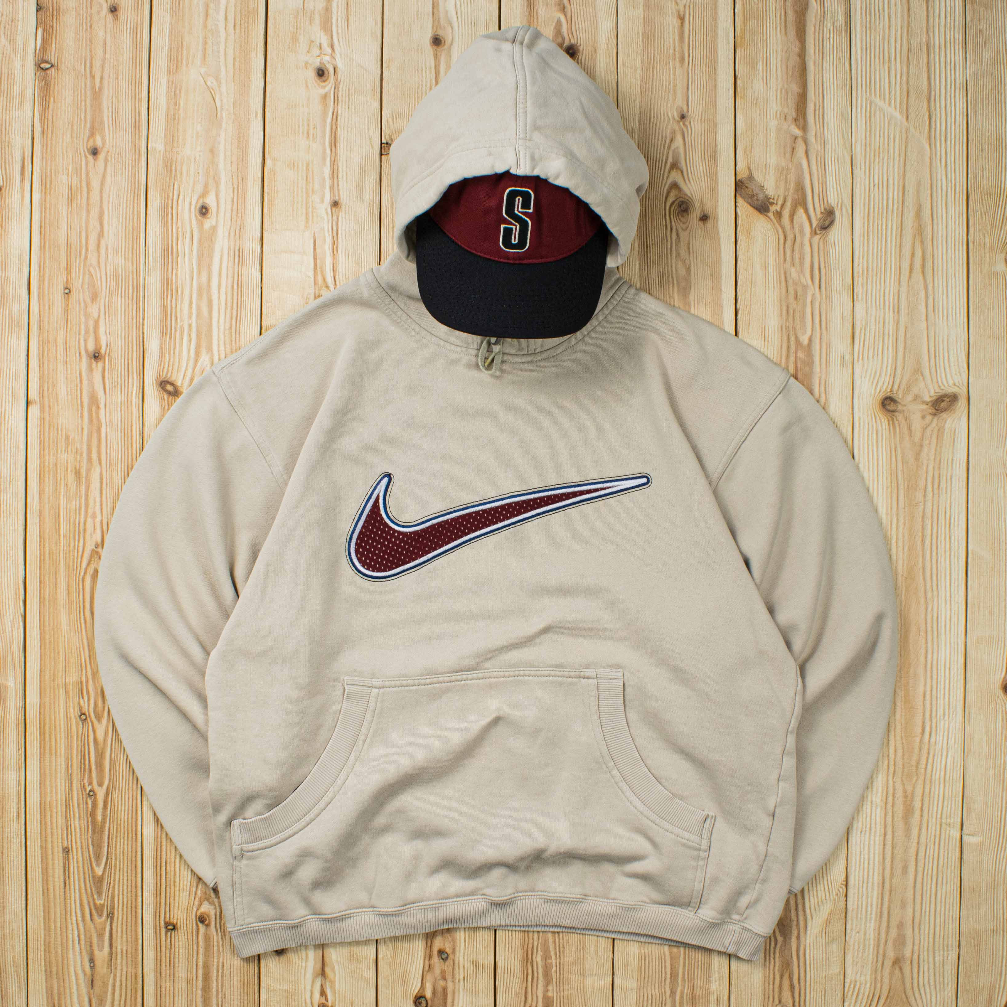 (M) Vintage Nike Swoosh Embroidered Hoodie