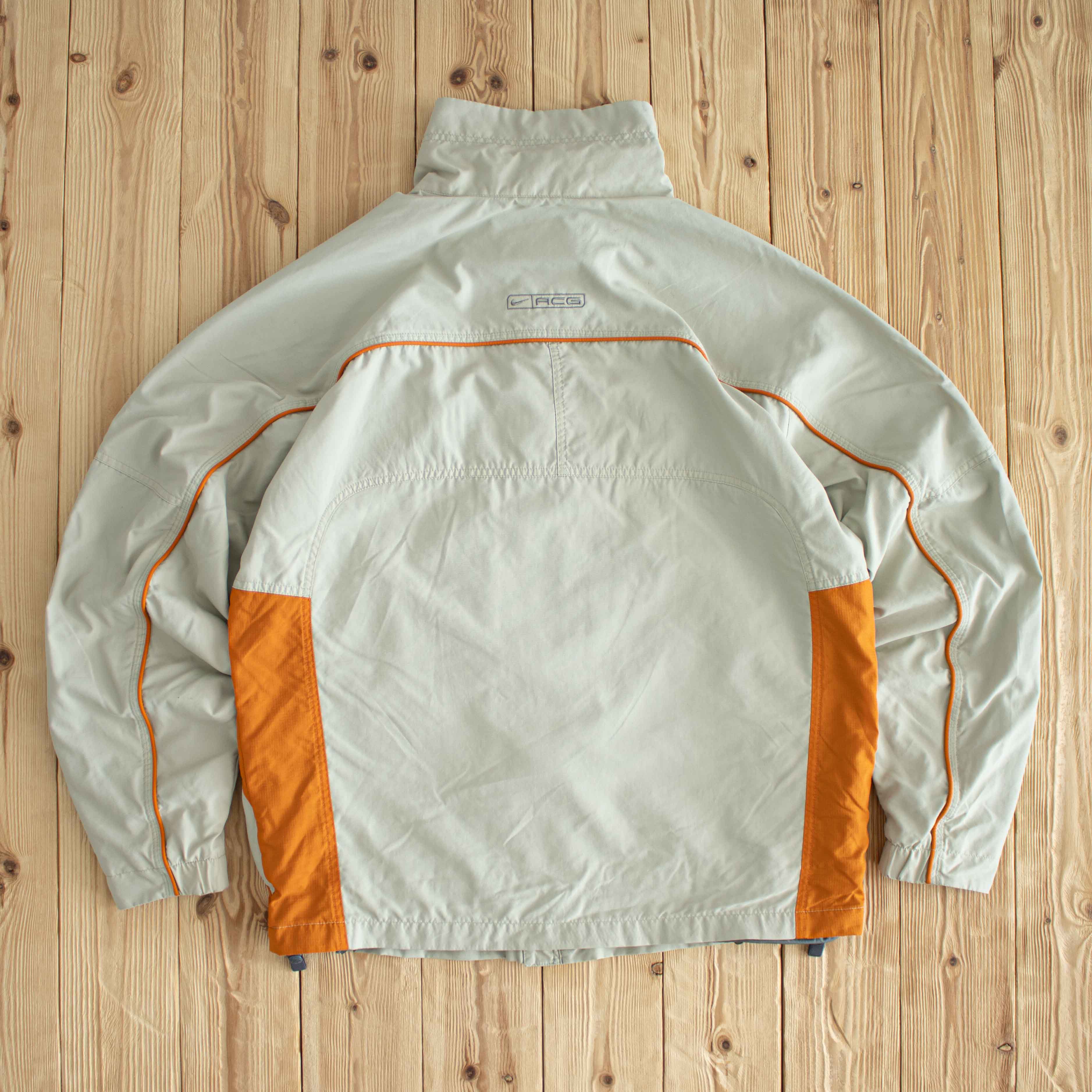 (M/L) Nike ACG Vintage Embroidered Jacket Beige