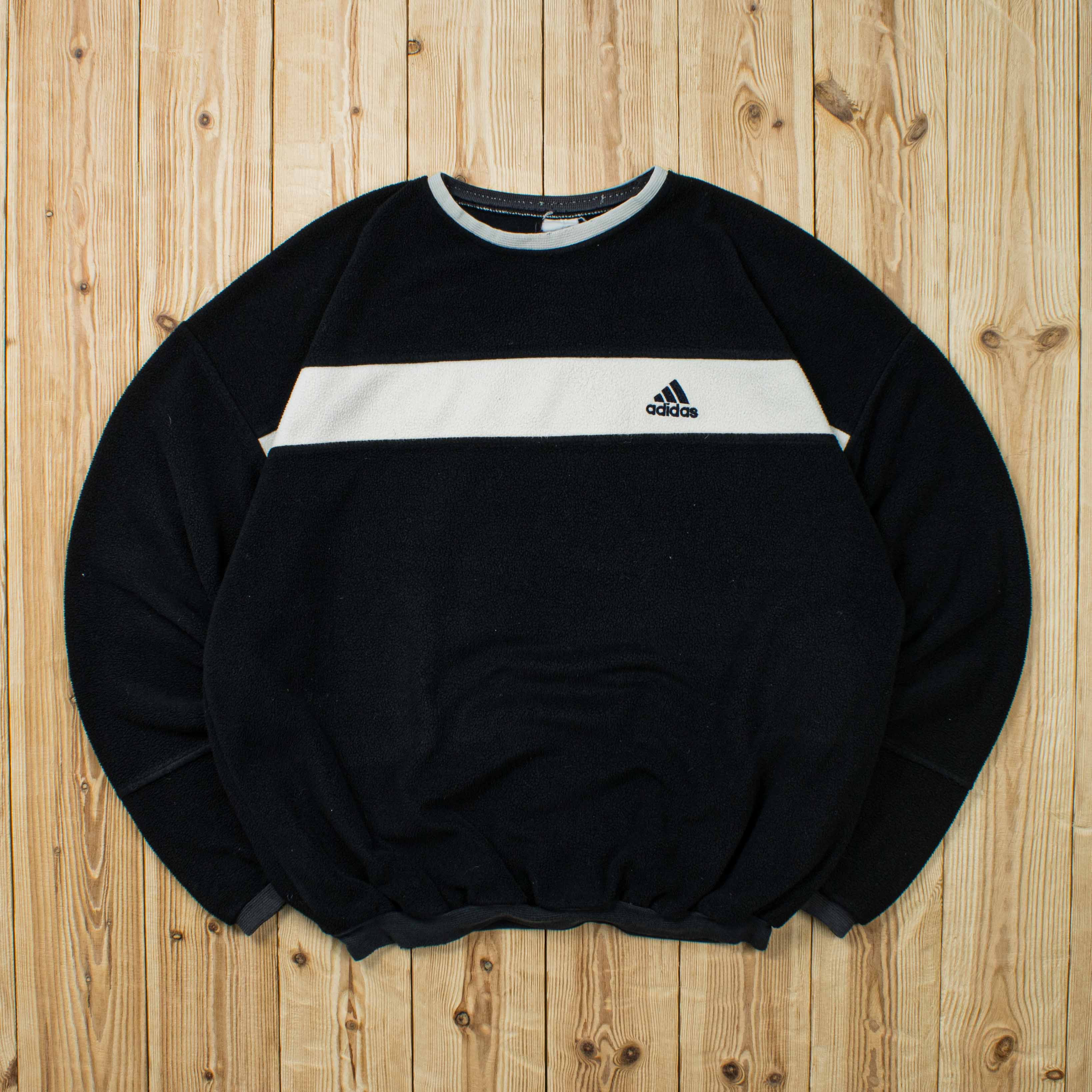 (M) Vintage Adidas Essential Embroidered Fleece Sweatshirt