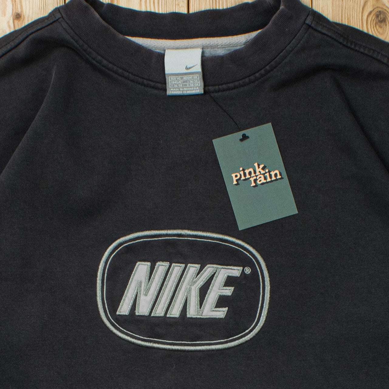 (L) Vintage Nike Spell Out Embroidered Sweatshirt
