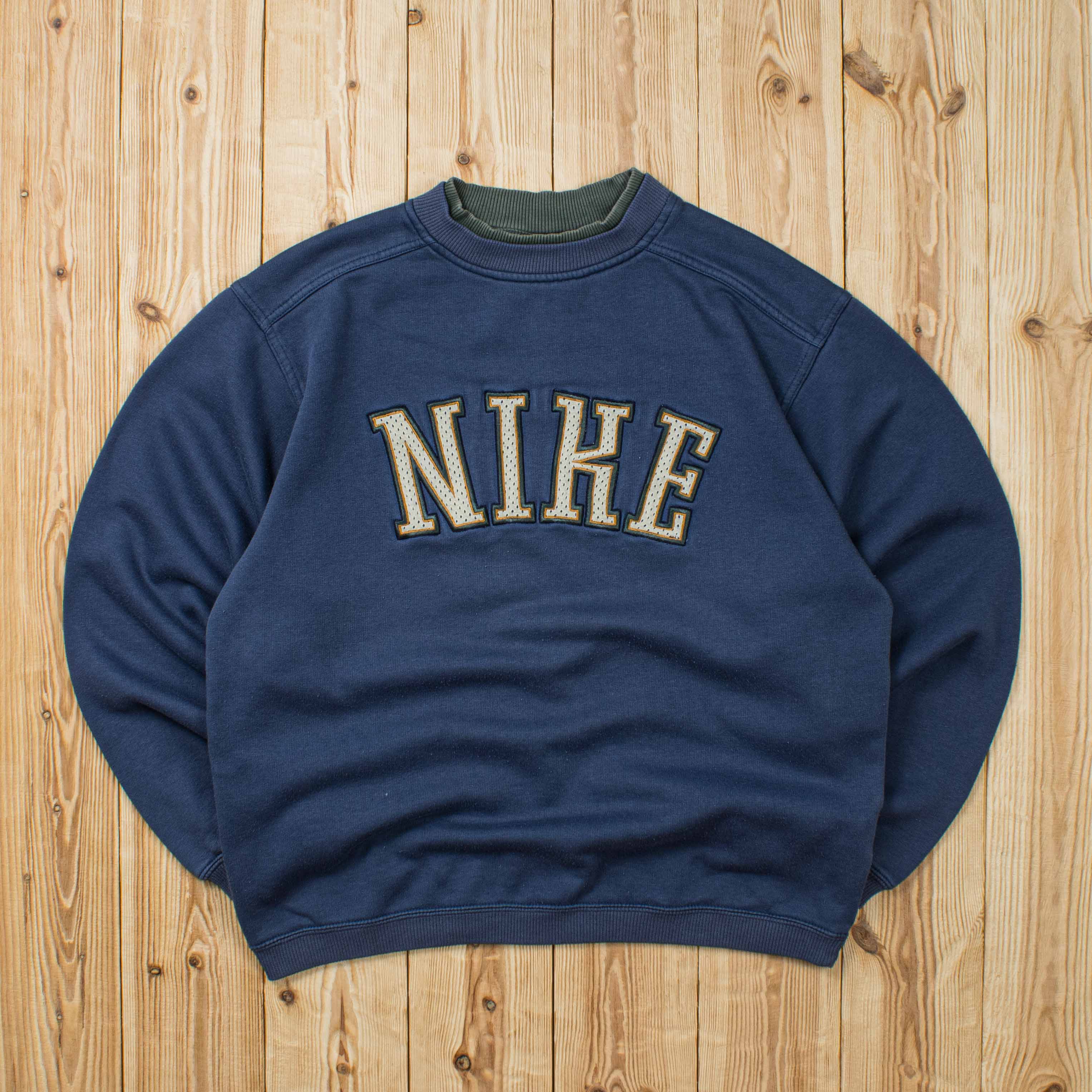 (S) Vintage Nike Spell Out Embroidered Sweatshirt