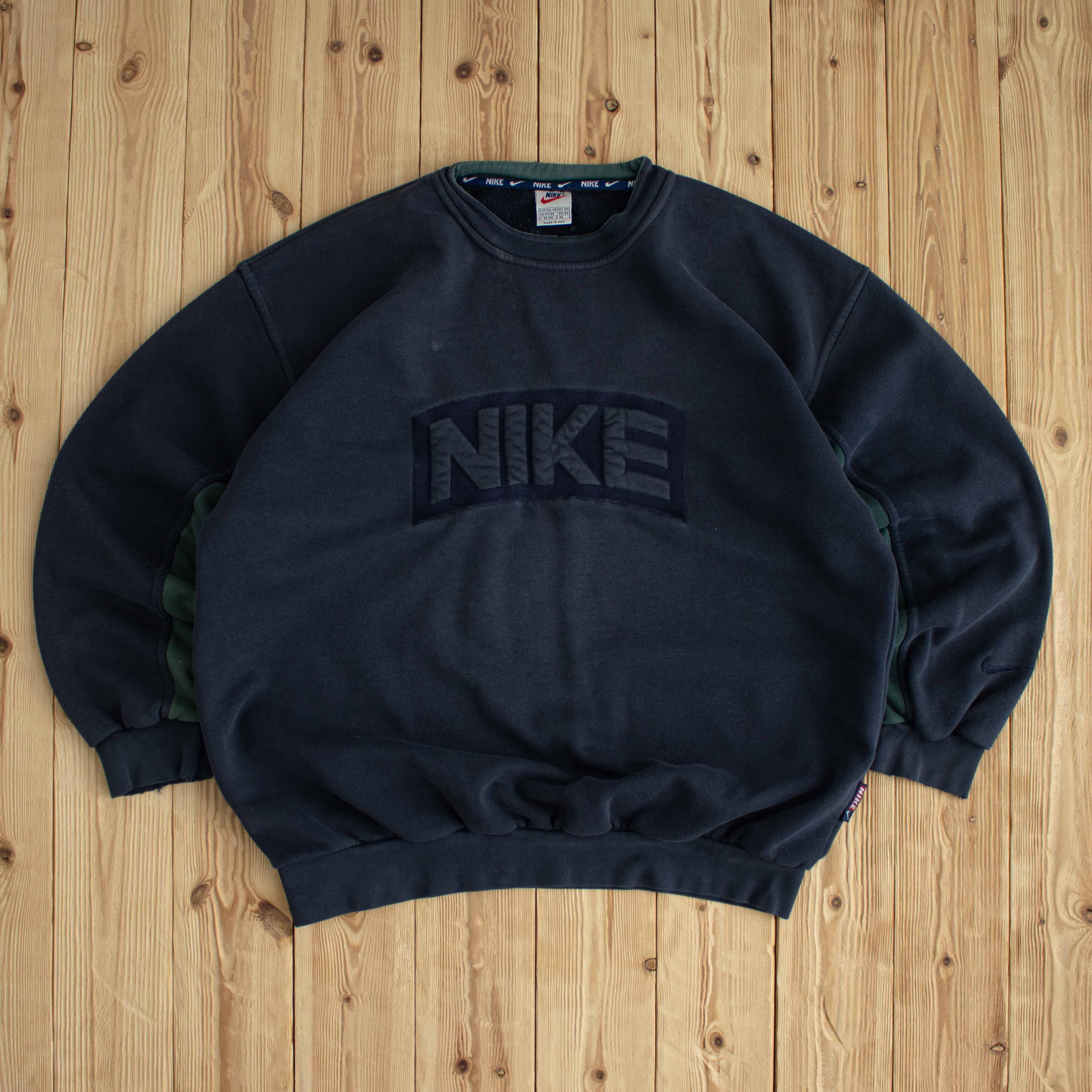 (XL) Nike Spell Out Vintage Embroidered Sweatshirt Blue