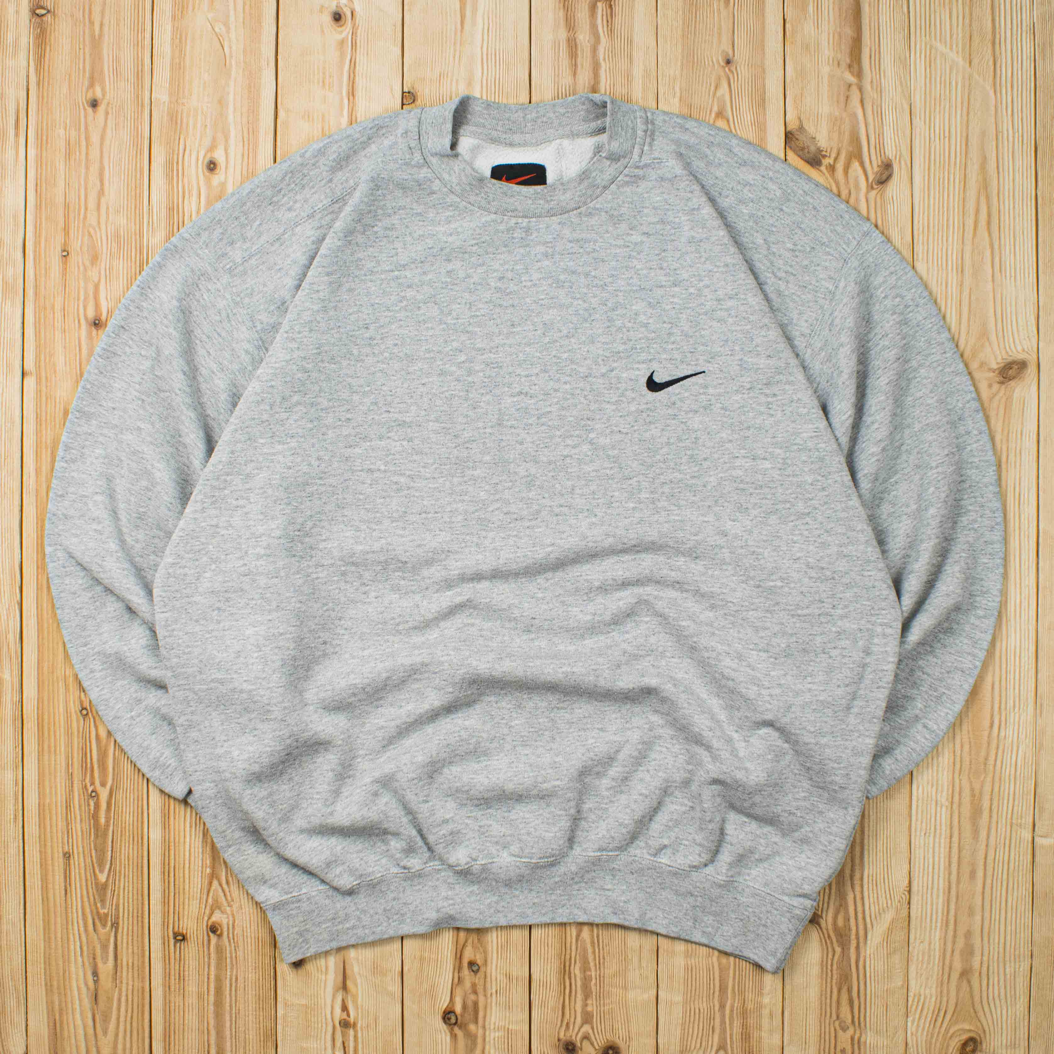 (XL) Vintage Nike Essential Embroidered Sweatshirt