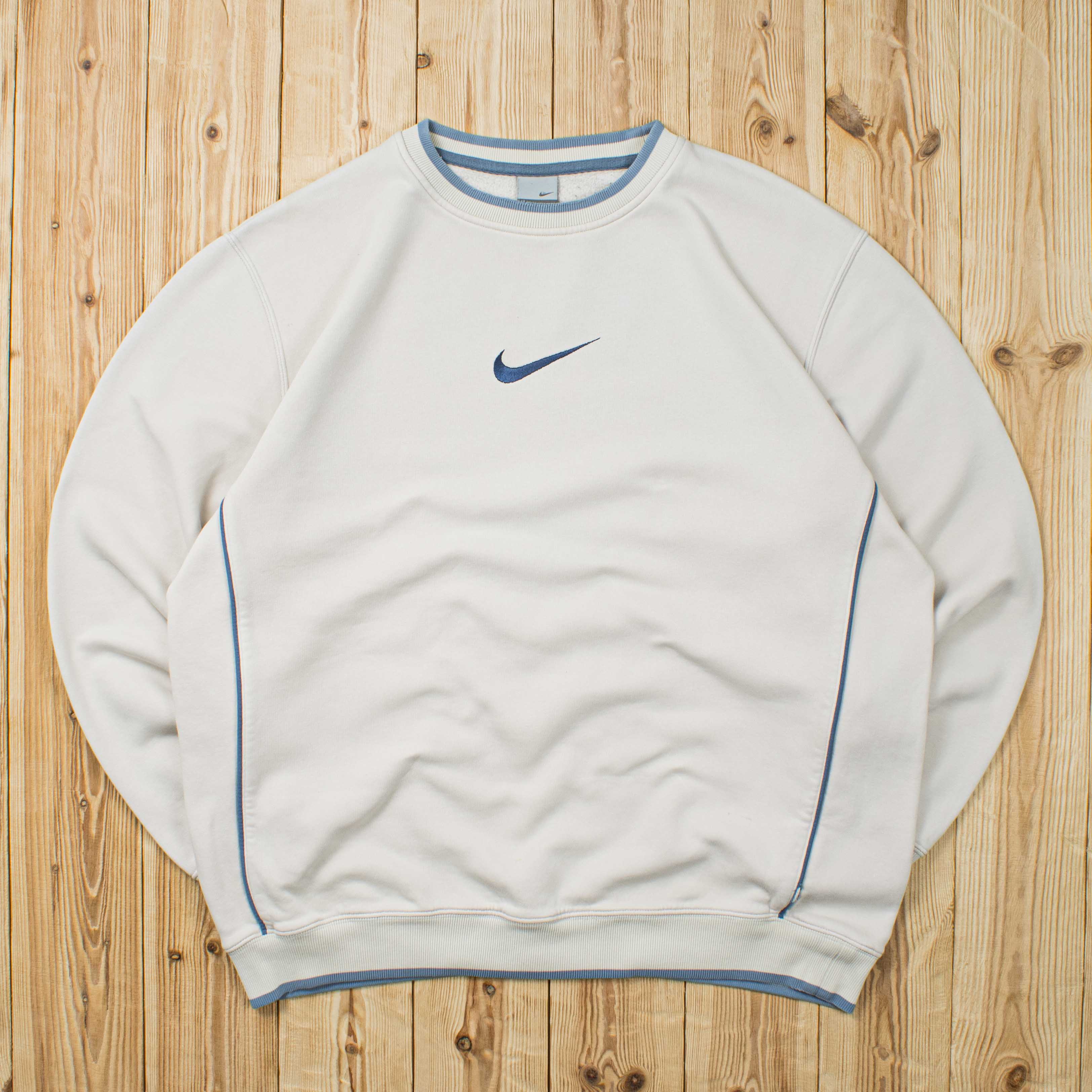 (L) Vintage Nike Center Swoosh Embroidered Sweatshirt