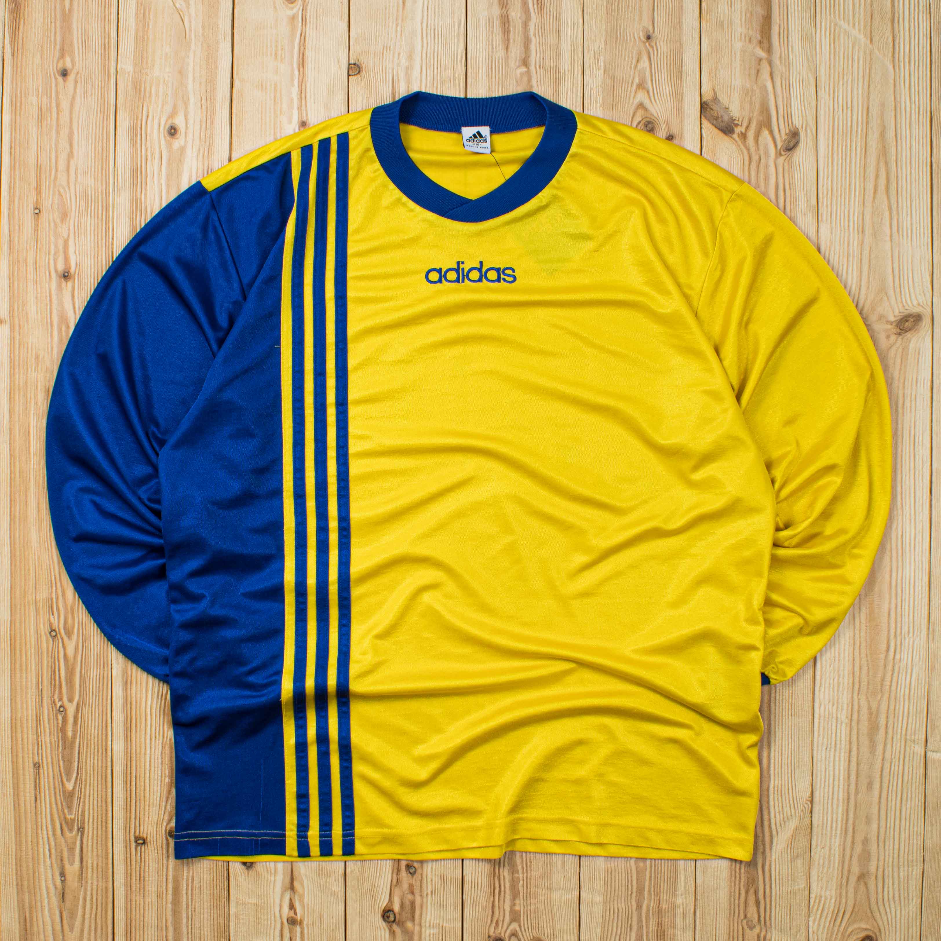 (M) Vintage Adidas Embroidered Shirt