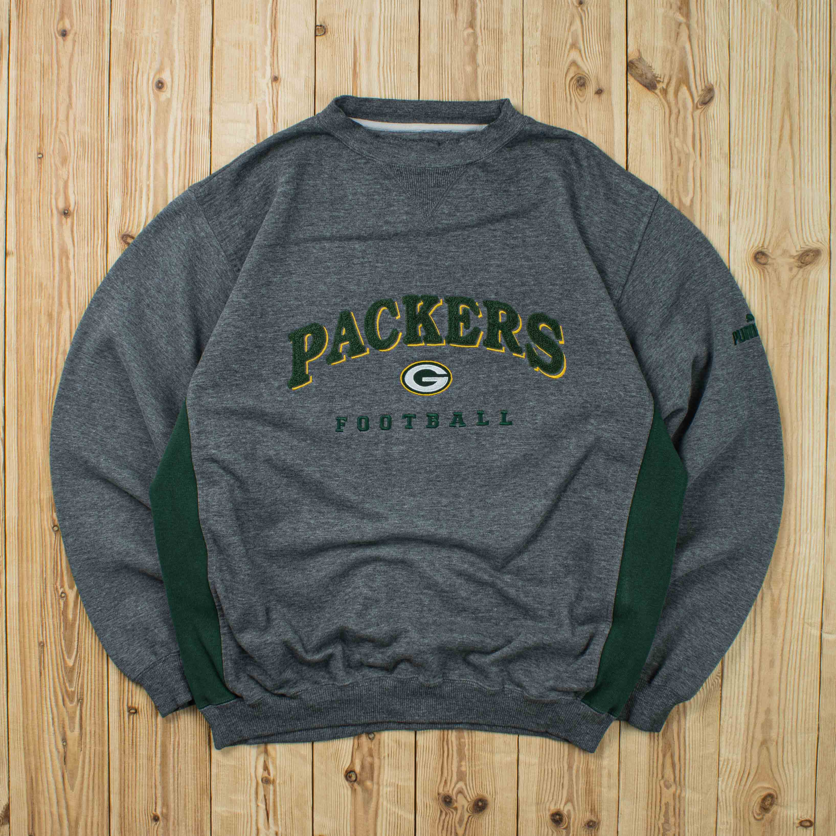 (L) Vintage Puma Packers Football Embroidered Sweatshirt
