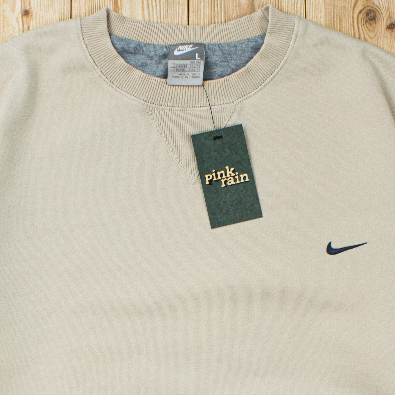 (L) Vintage Nike Essential Embroidered Sweatshirt