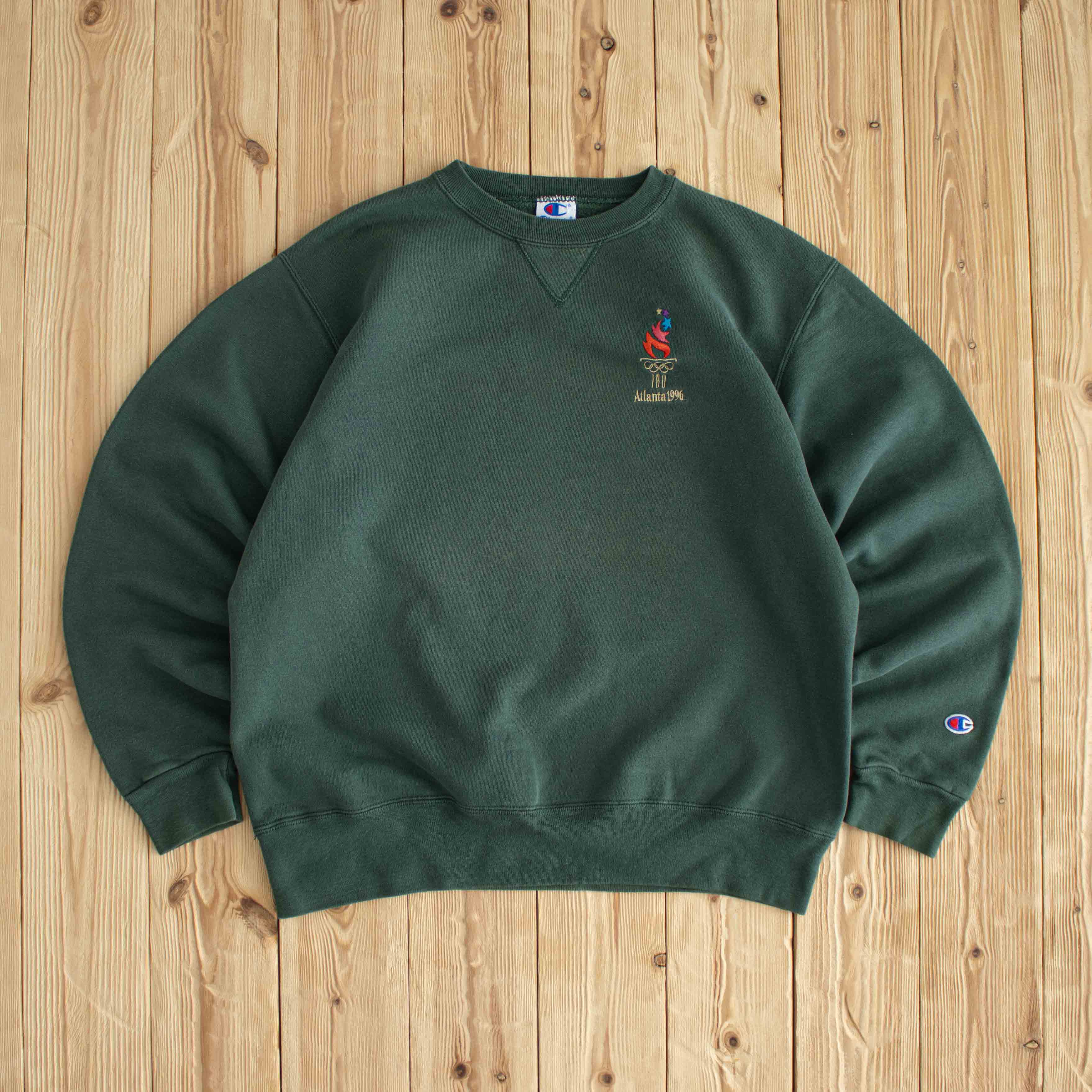 (M) Champion 1996 Atlanta Vintage Embroidered Sweatshirt Green