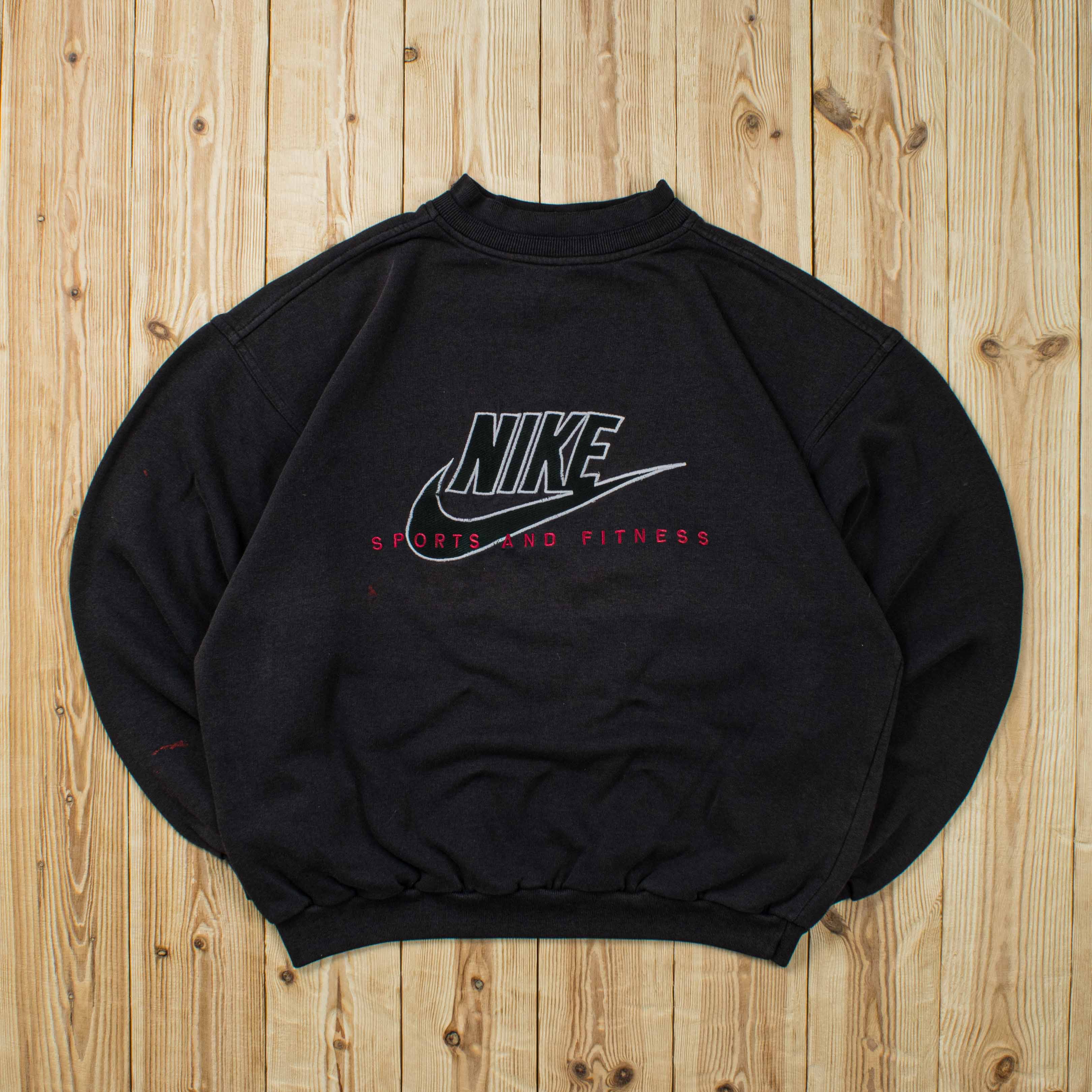 (M) Vintage Nike Sports And Fitness Embroidered Sweatshirt