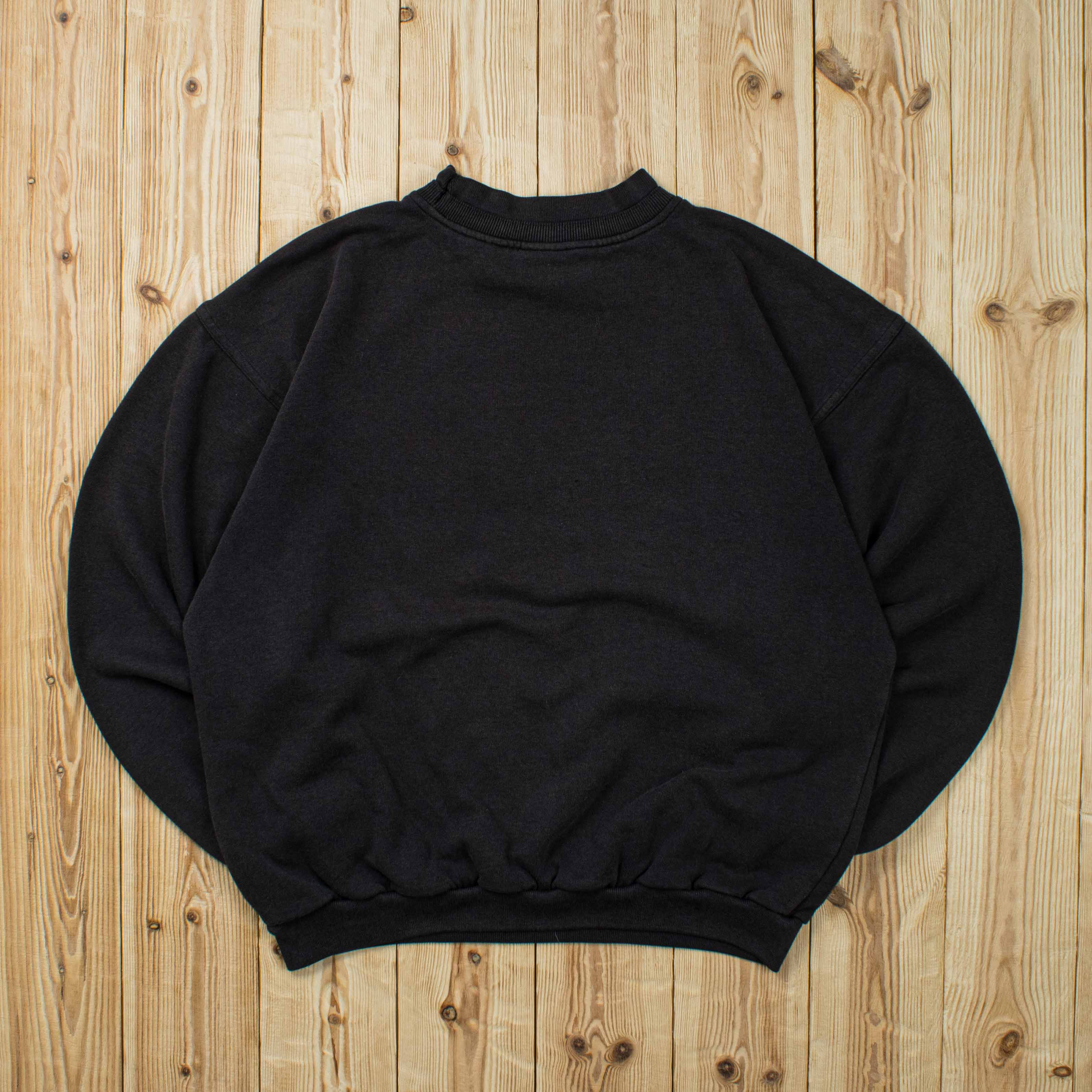 (M) Vintage Nike Sports And Fitness Embroidered Sweatshirt