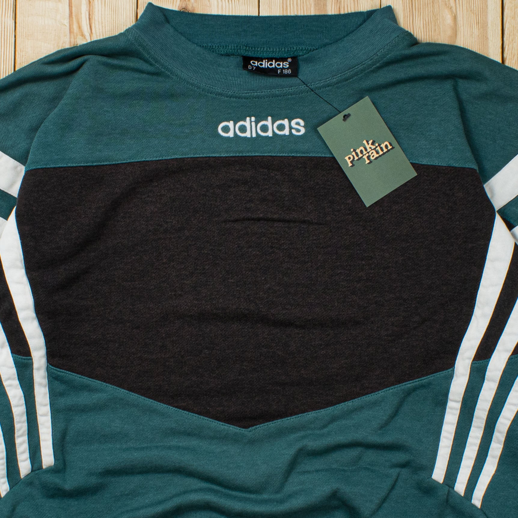 (L) Vintage Adidas Embroidered Sweatshirt