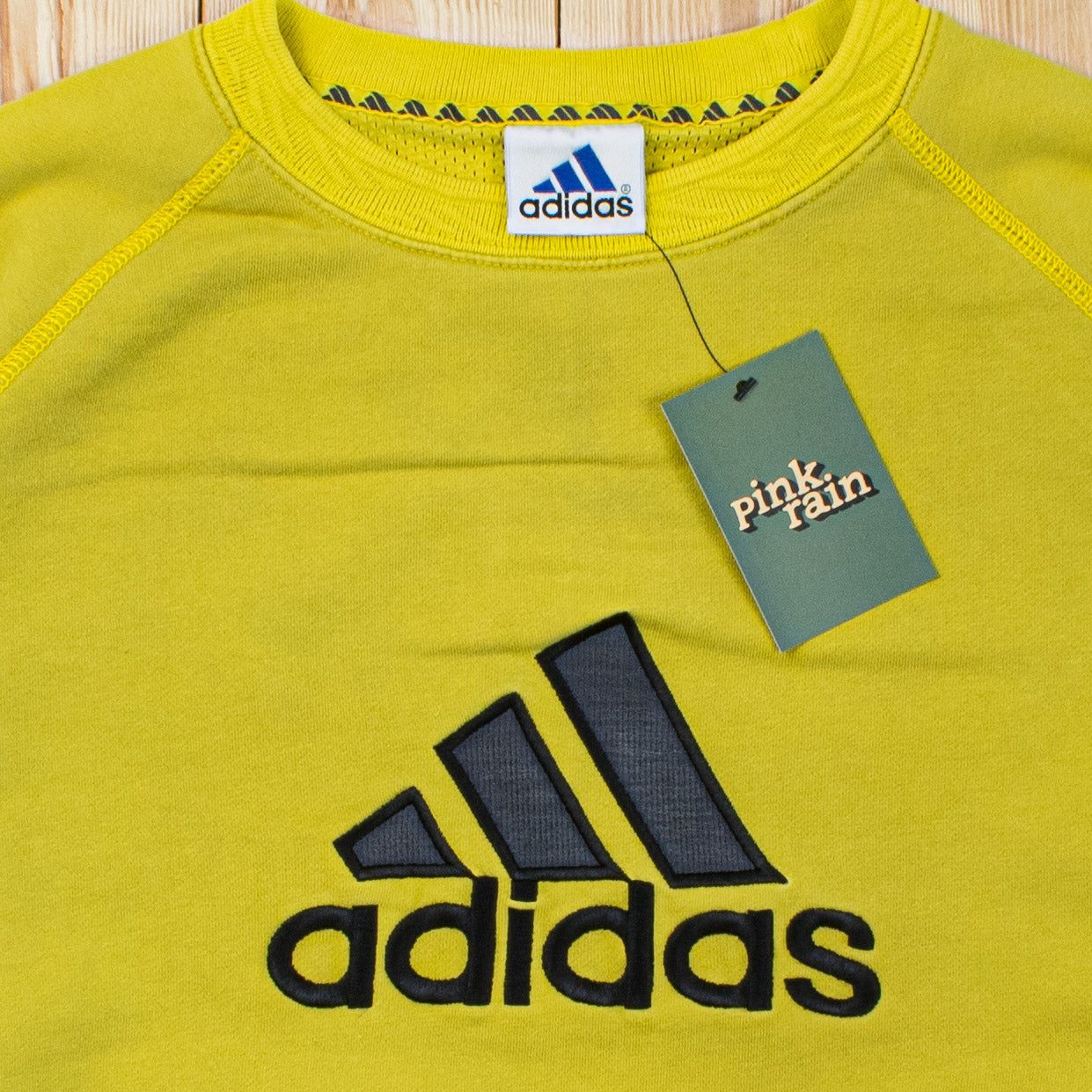 (L) Vintage Adidas Spell Out Embroidered Sweatshirt