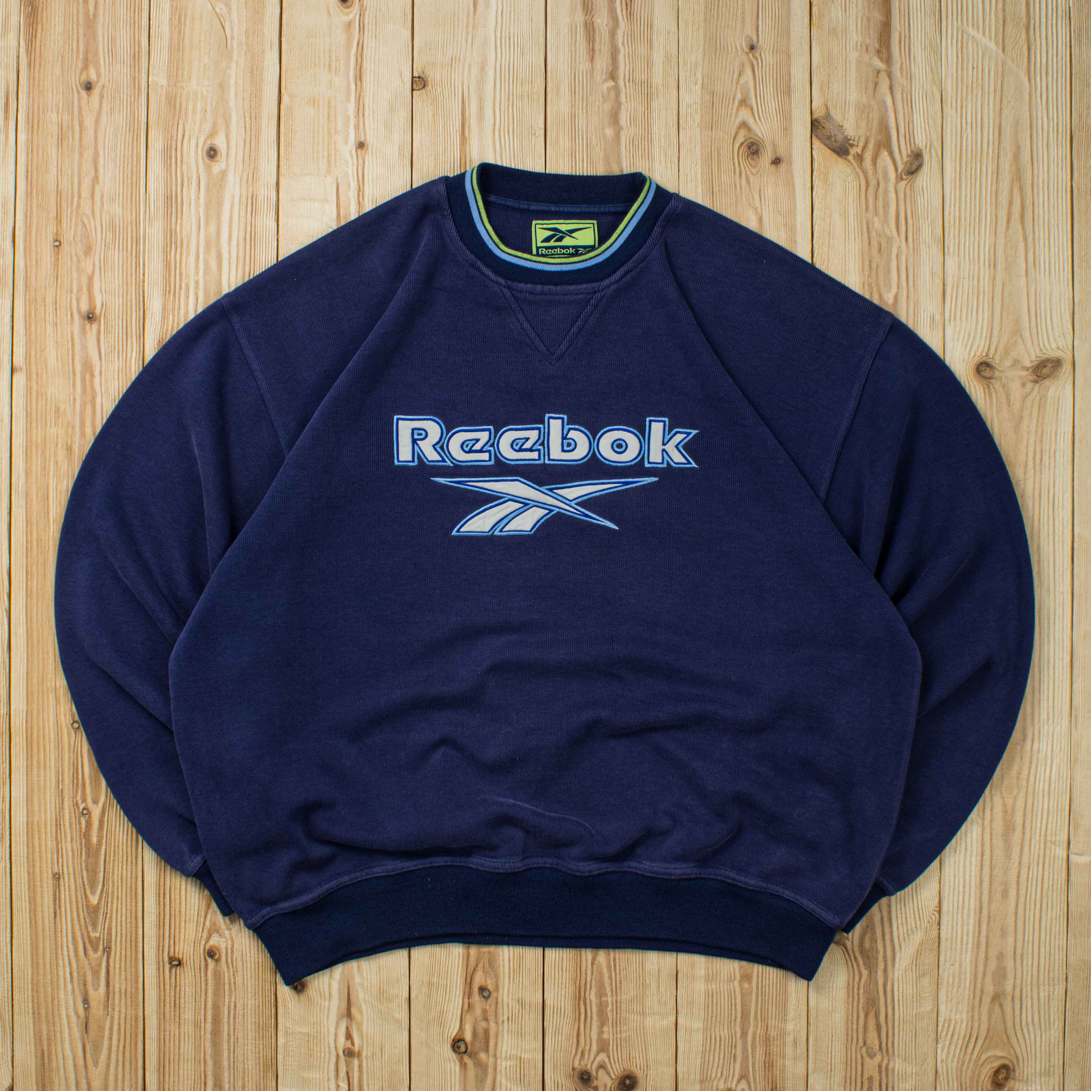 (L) Vintage Reebok Spell Out Embroidered Sweatshirt