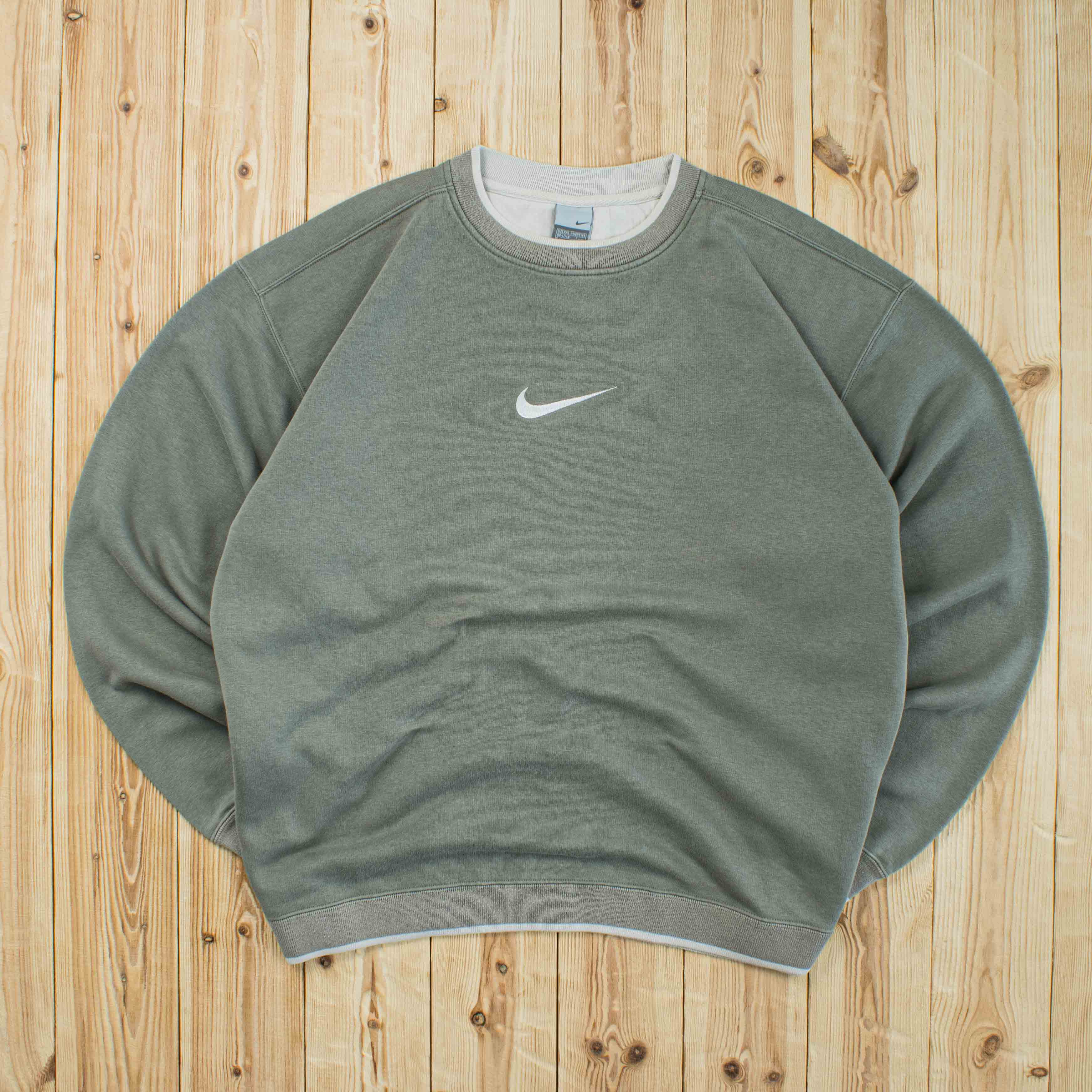 (XL) Vintage Nike Swoosh Embroidered Sweatshirt