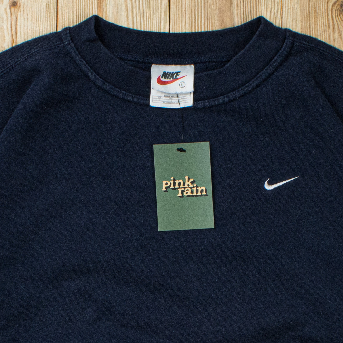(M) Vintage Nike Essential Embroidered Sweatshirt