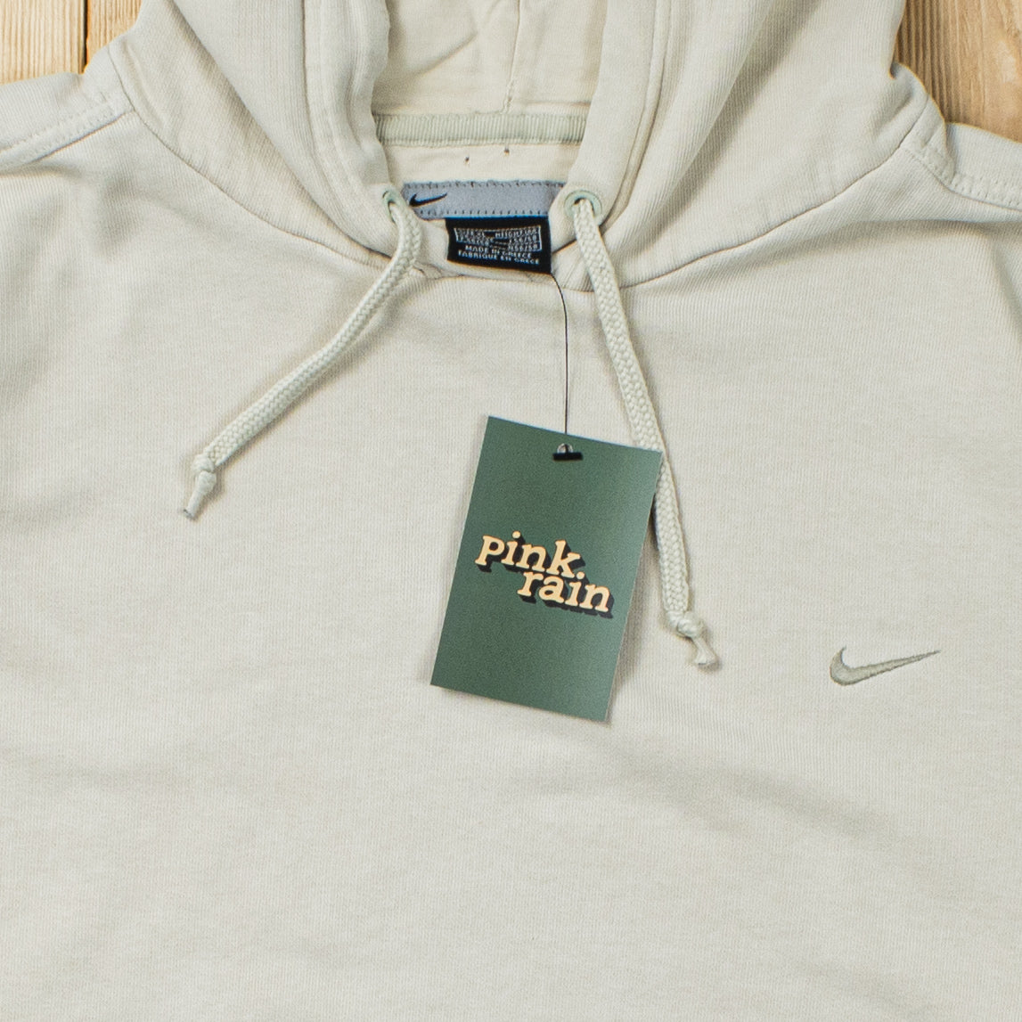 (L) Vintage Nike Essential Embroidered Hoodie