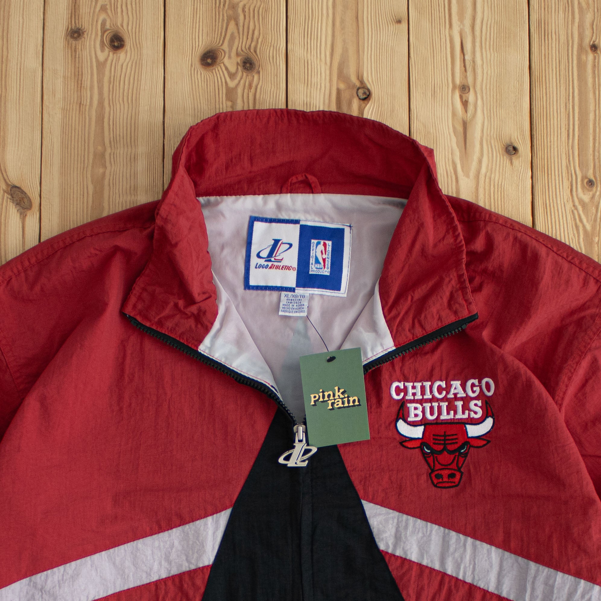 (L/XL) Logo Athletic NBA Chicago Bulls Vintage Embroidered Jacket Black/Red