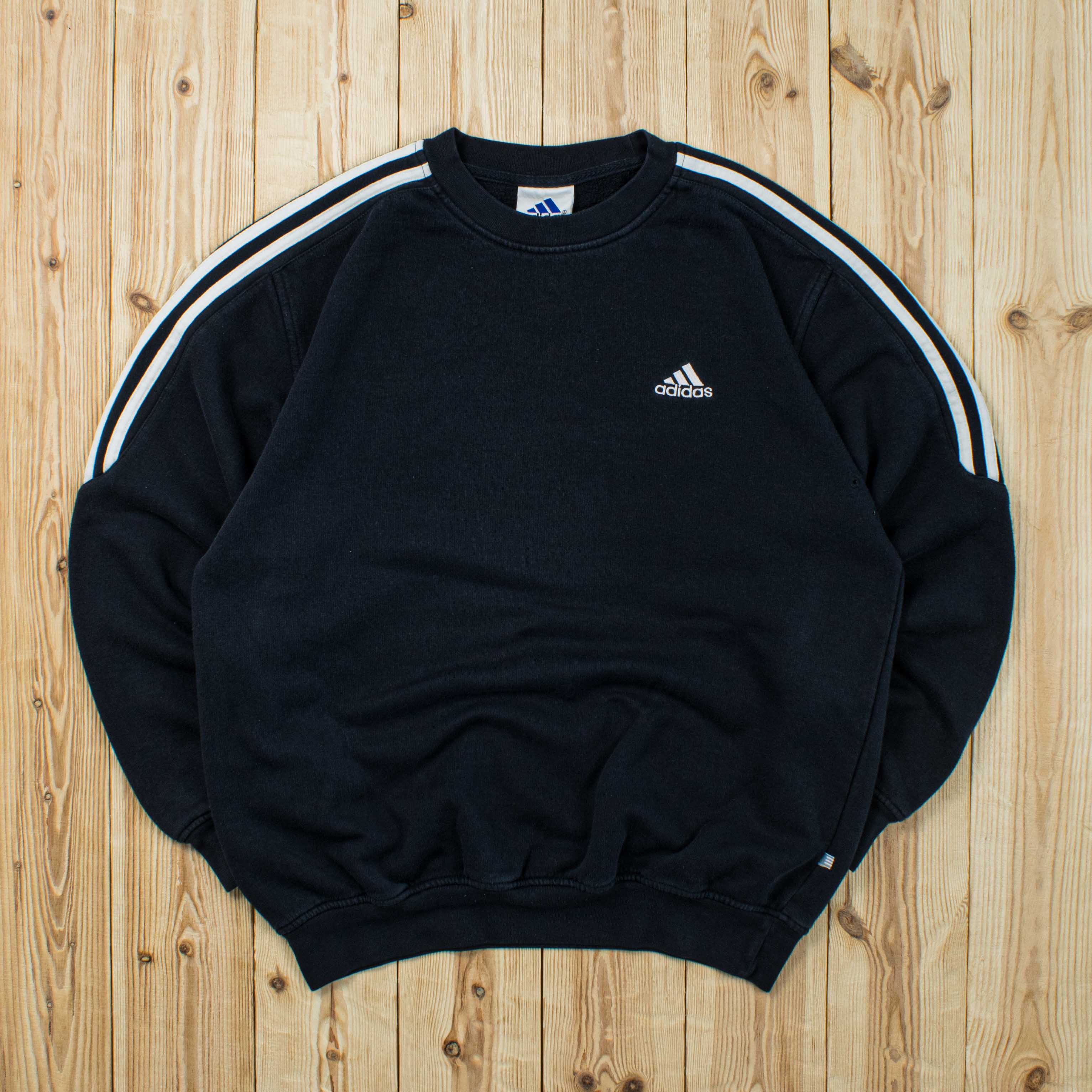 (S) Vintage Adidas Essential Embroidered Sweatshirt