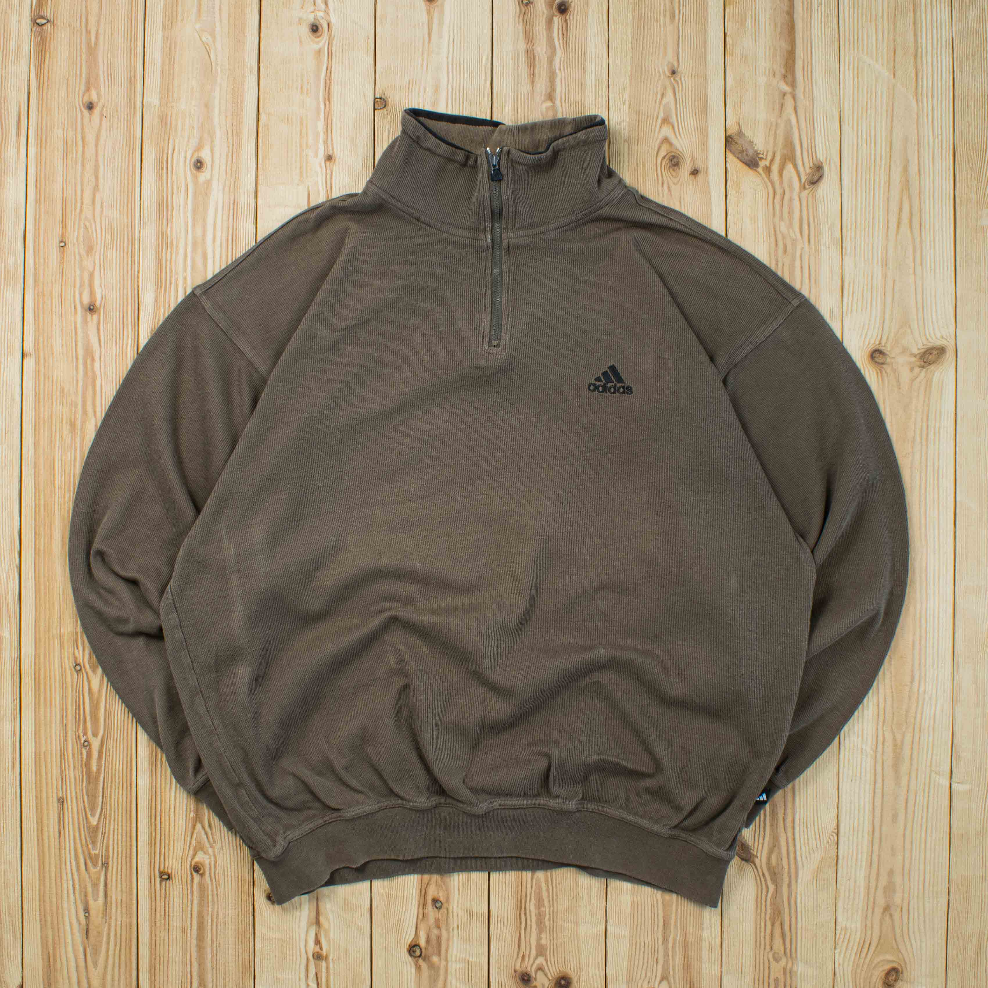 (L) Vintage Adidas Essential Embroidered Quarter-Zip Sweatshirt