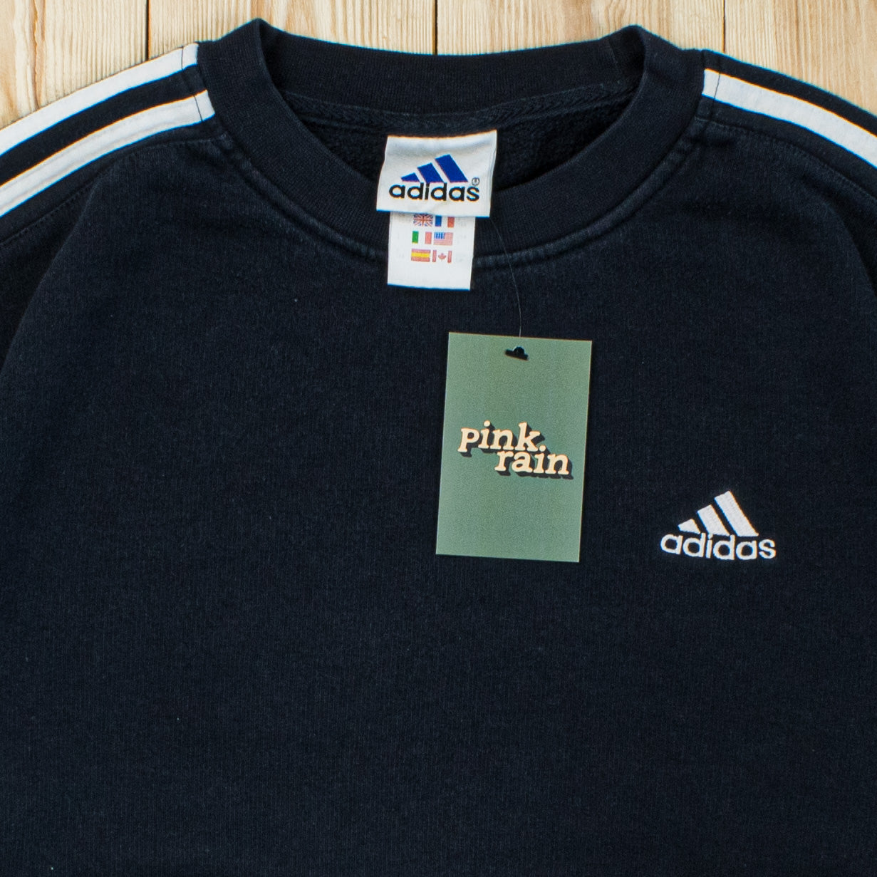 (S) Vintage Adidas Essential Embroidered Sweatshirt
