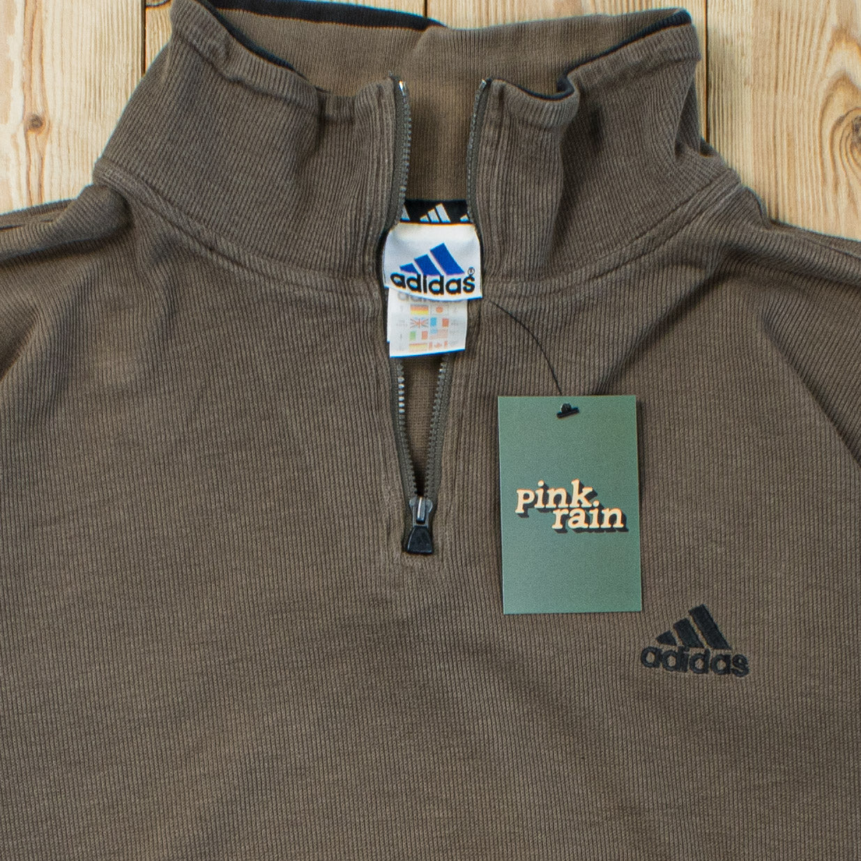 (L) Vintage Adidas Essential Embroidered Quarter-Zip Sweatshirt